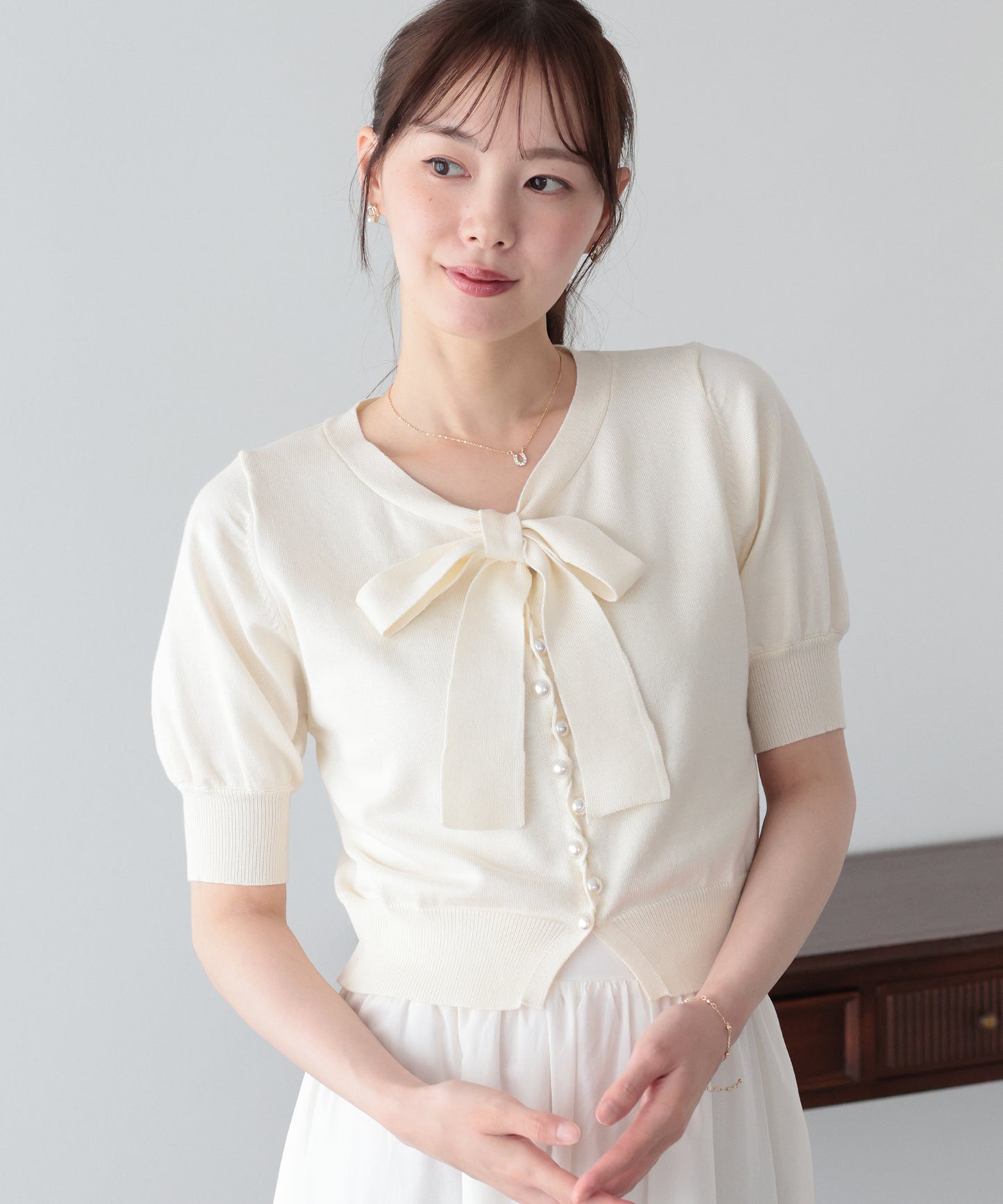 【早割5％OFF】パールボタンボウタイリボンニット
