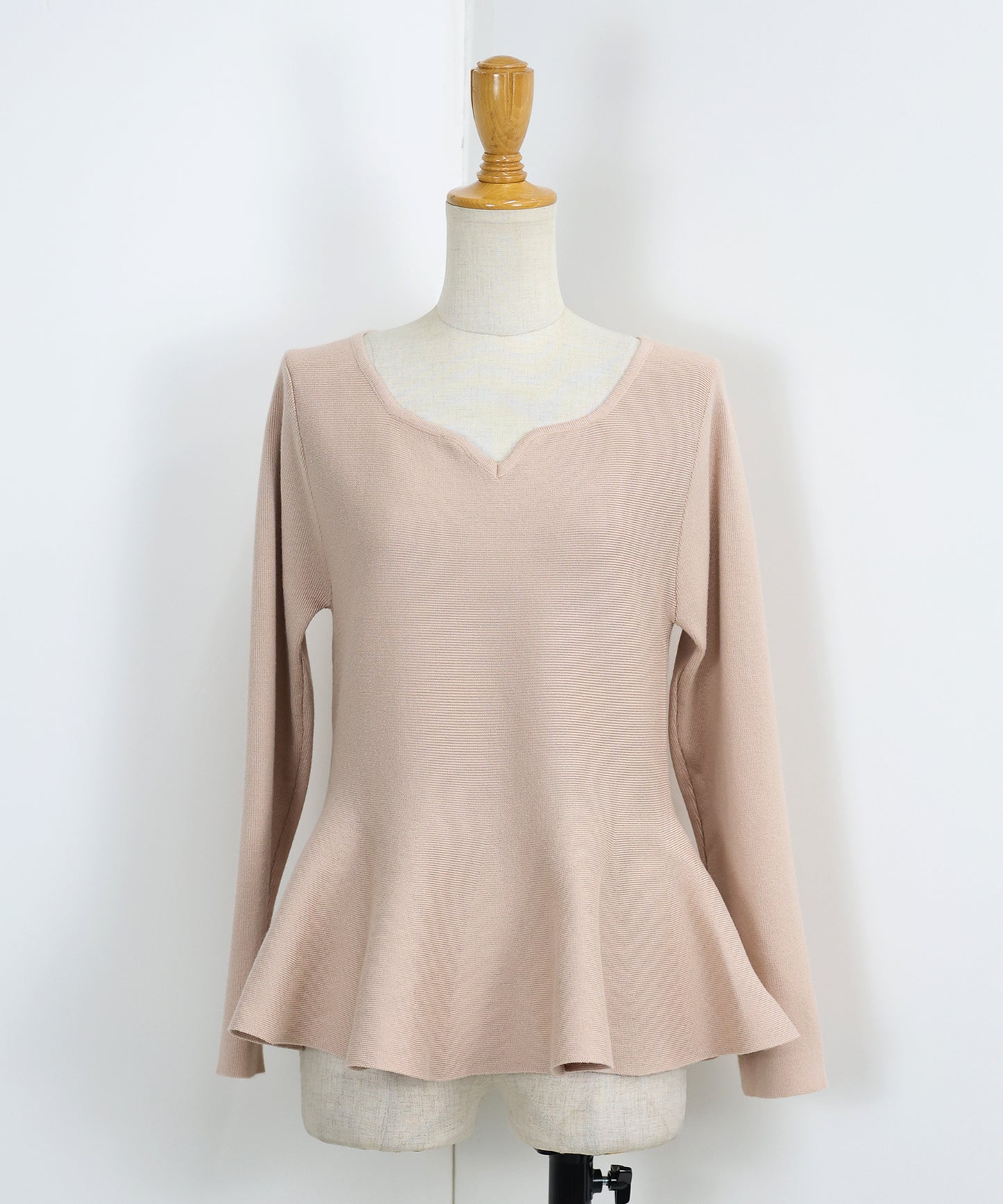 【TIME SALE】ハートネックペプラムニット