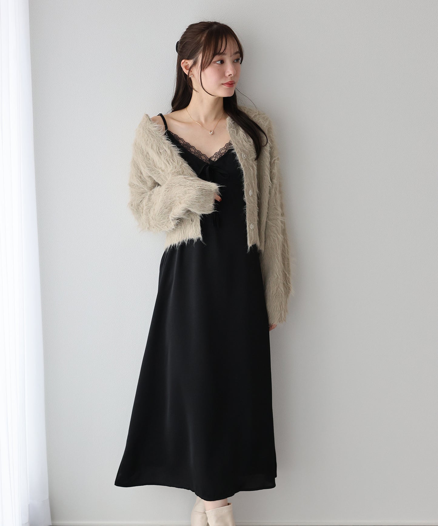 サテンレースキャミワンピース