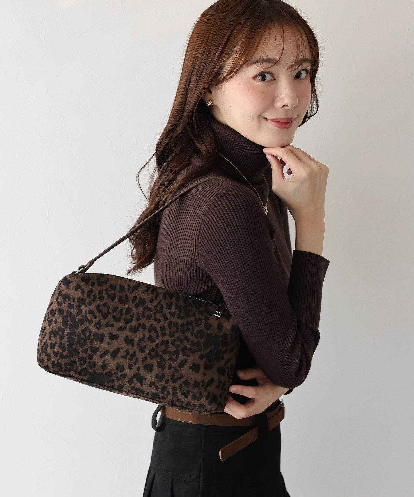 スウェードスクエアバッグ