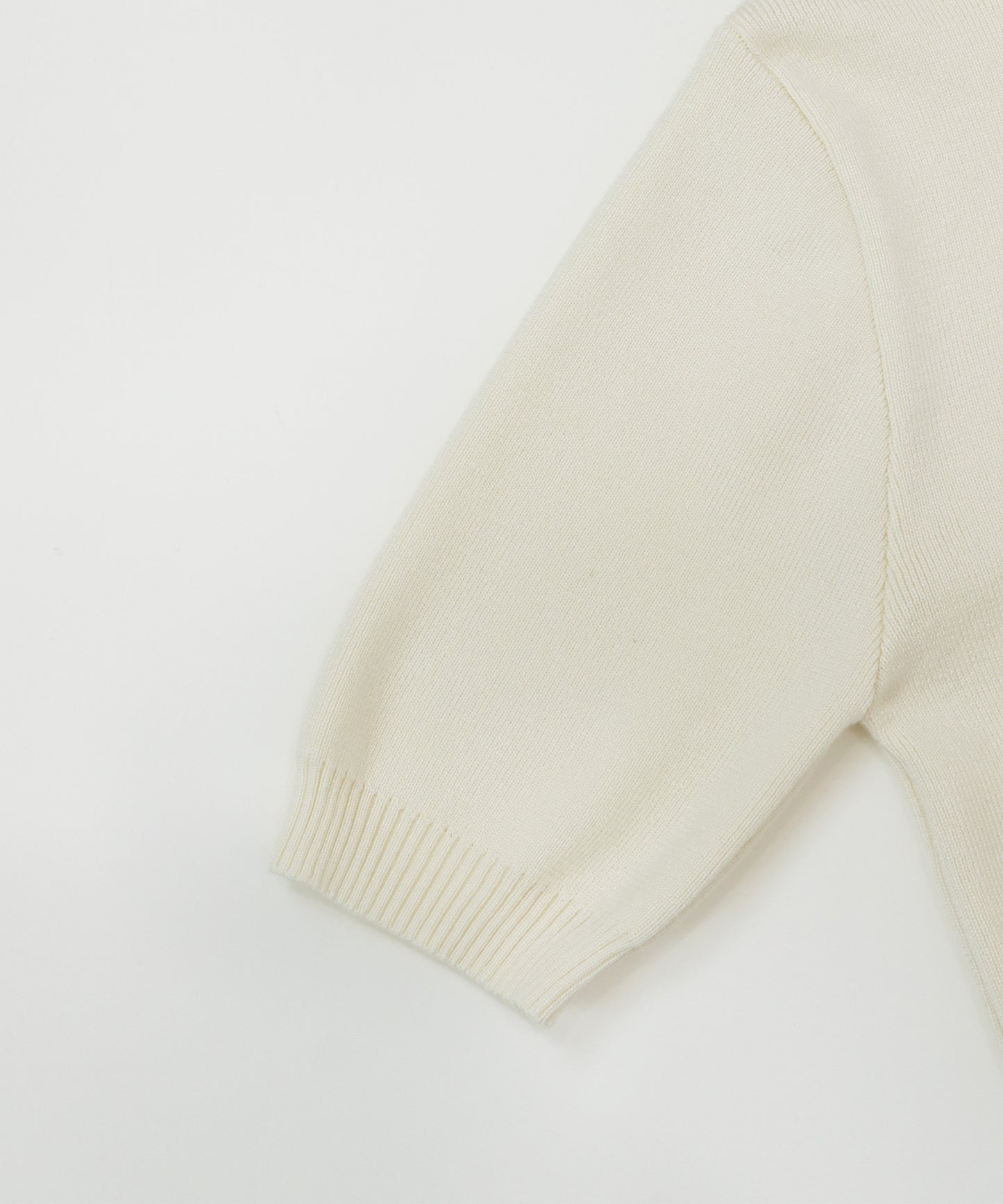 【早割5％OFF】フロントフリルポロニット