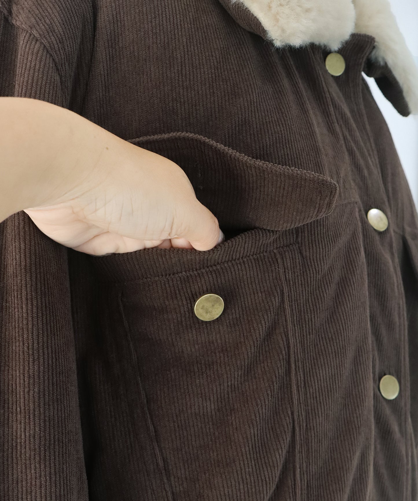 【早割5％OFF】ボア襟付きコーデュロイブルゾン