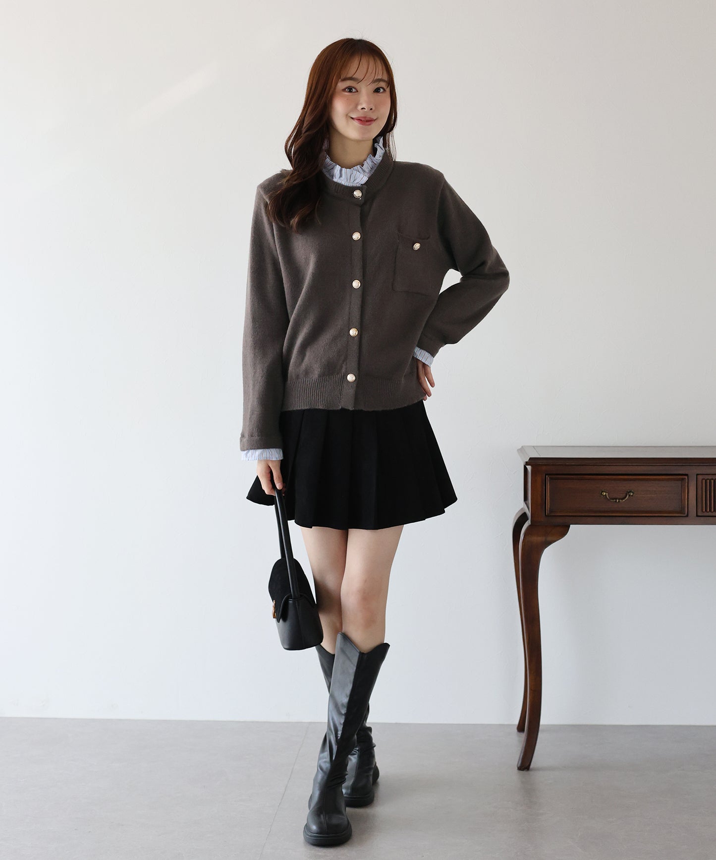 フリルシャツ襟カーディガン