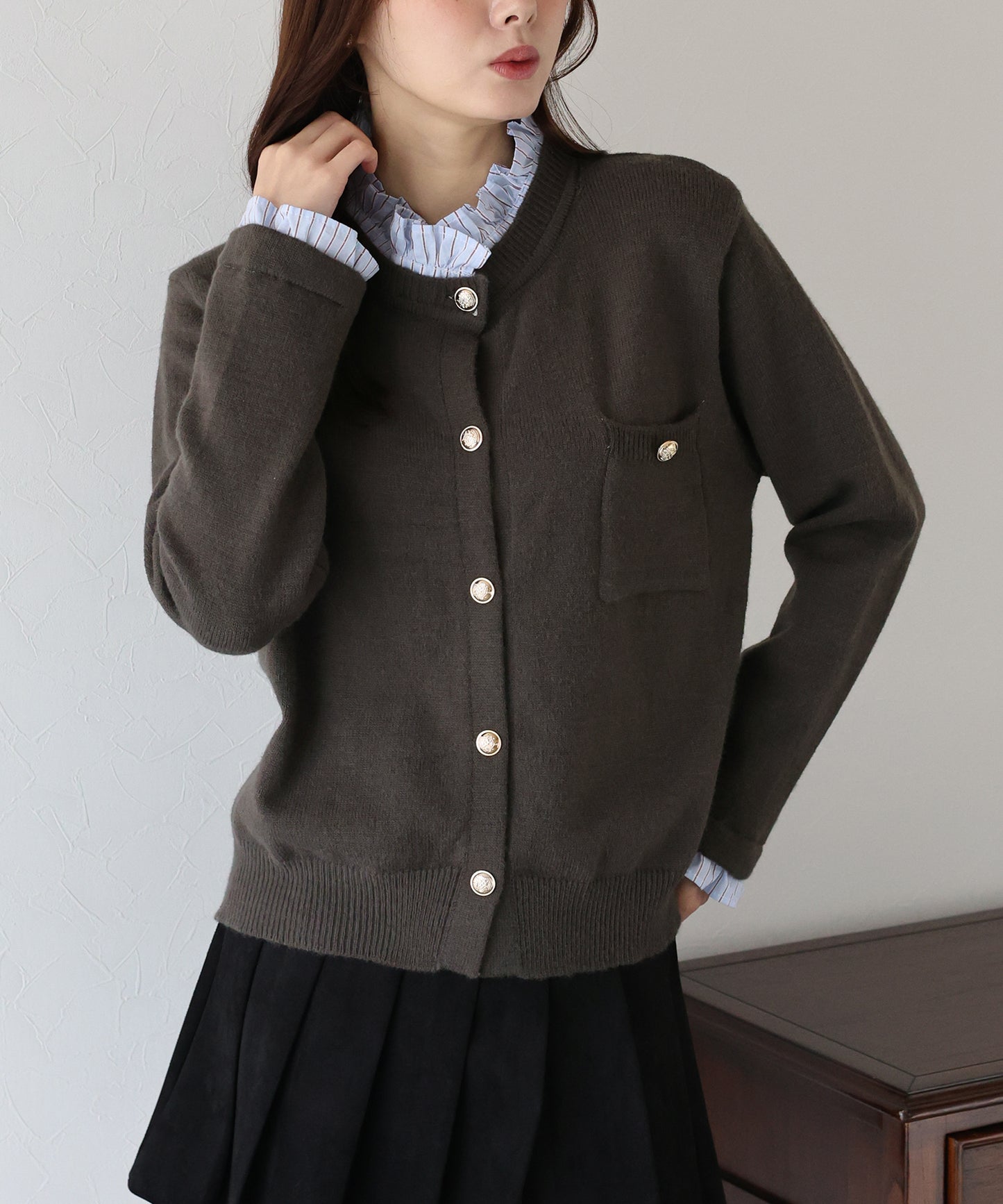 フリルシャツ襟カーディガン