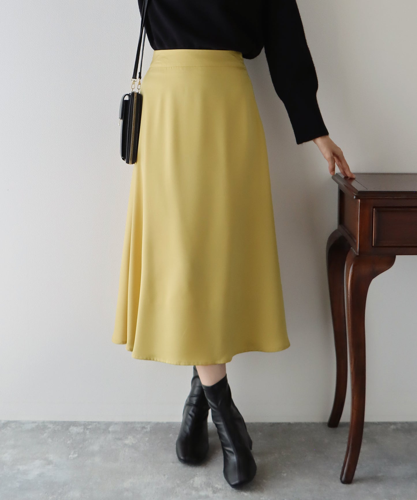 【SALE／50%OFF】サテンマーメイドスカート