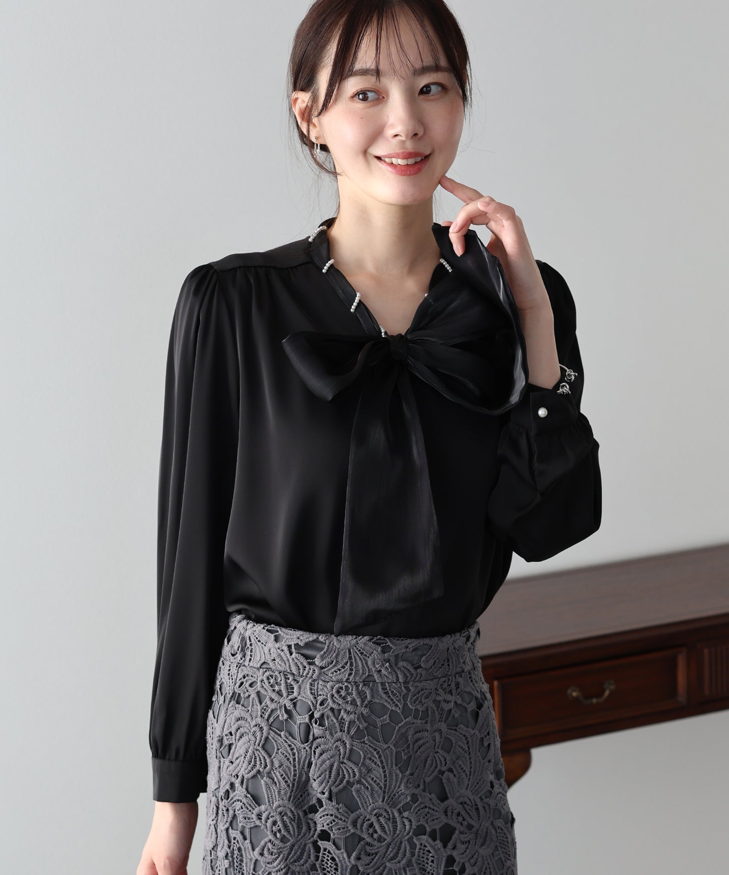 ミニパールボウタイブラウス【ネコポス】