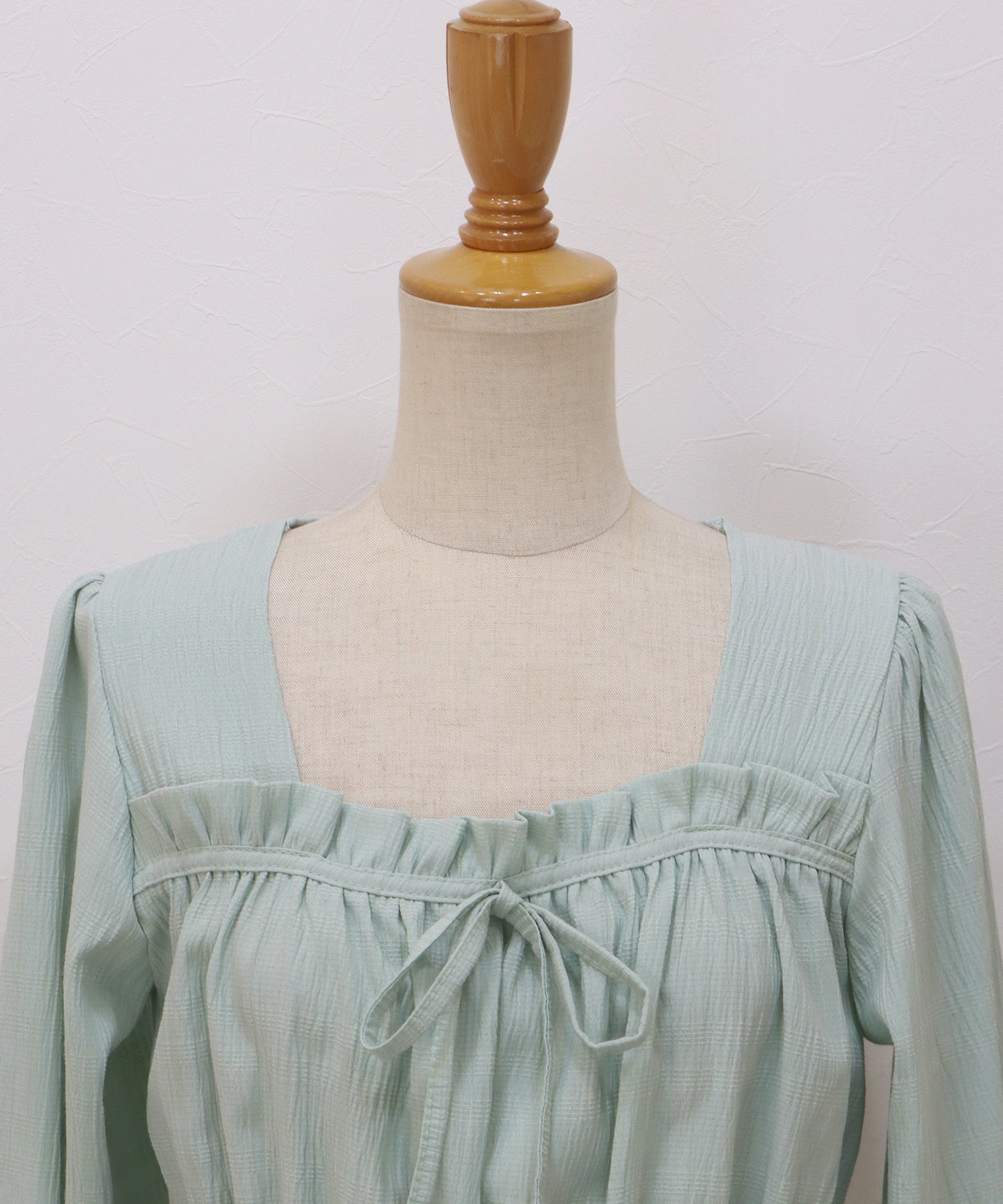 【早割5％OFF】スクエアネックギャザーブラウス【ネコポス】