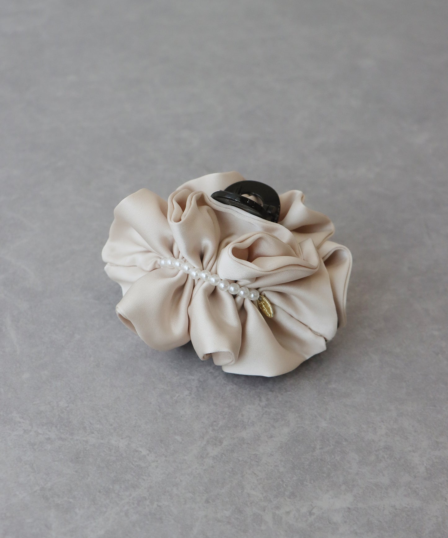 【早割5％OFF】サテンフリルバンスクリップ