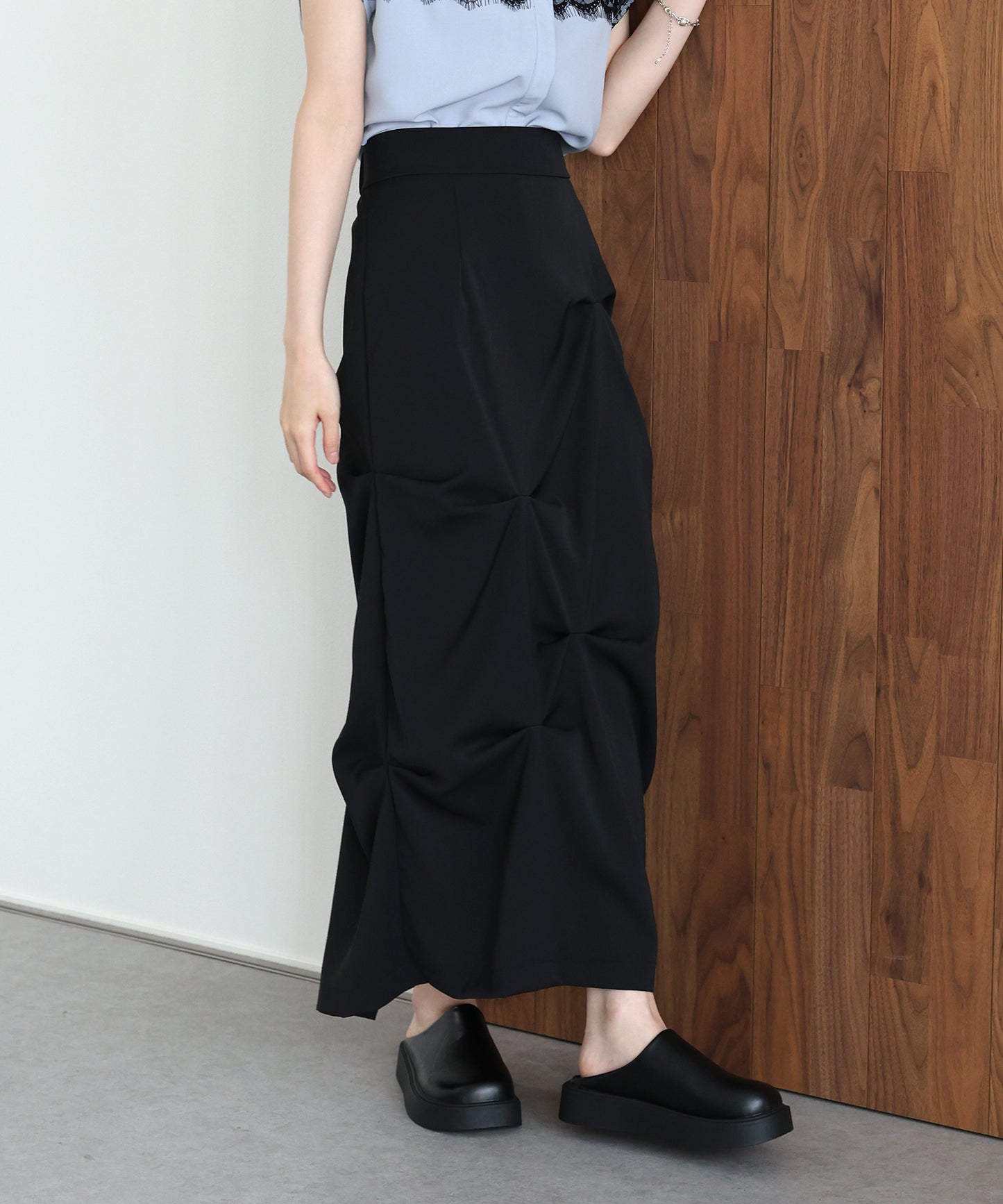 【早割5％OFF】ランダムタックIラインスカート