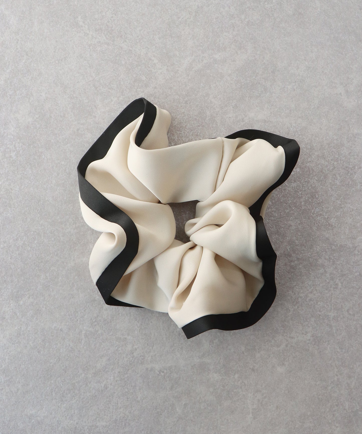 【早割5％OFF】バイカラーサテンシュシュ【ネコポス】