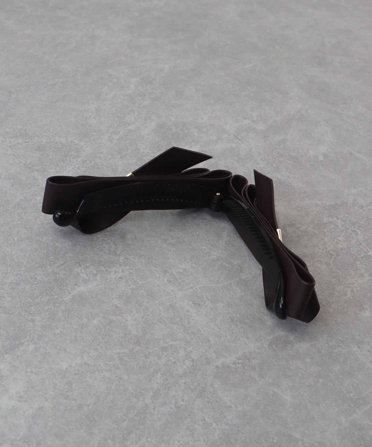 フェイクレザーリボンバナナクリップ