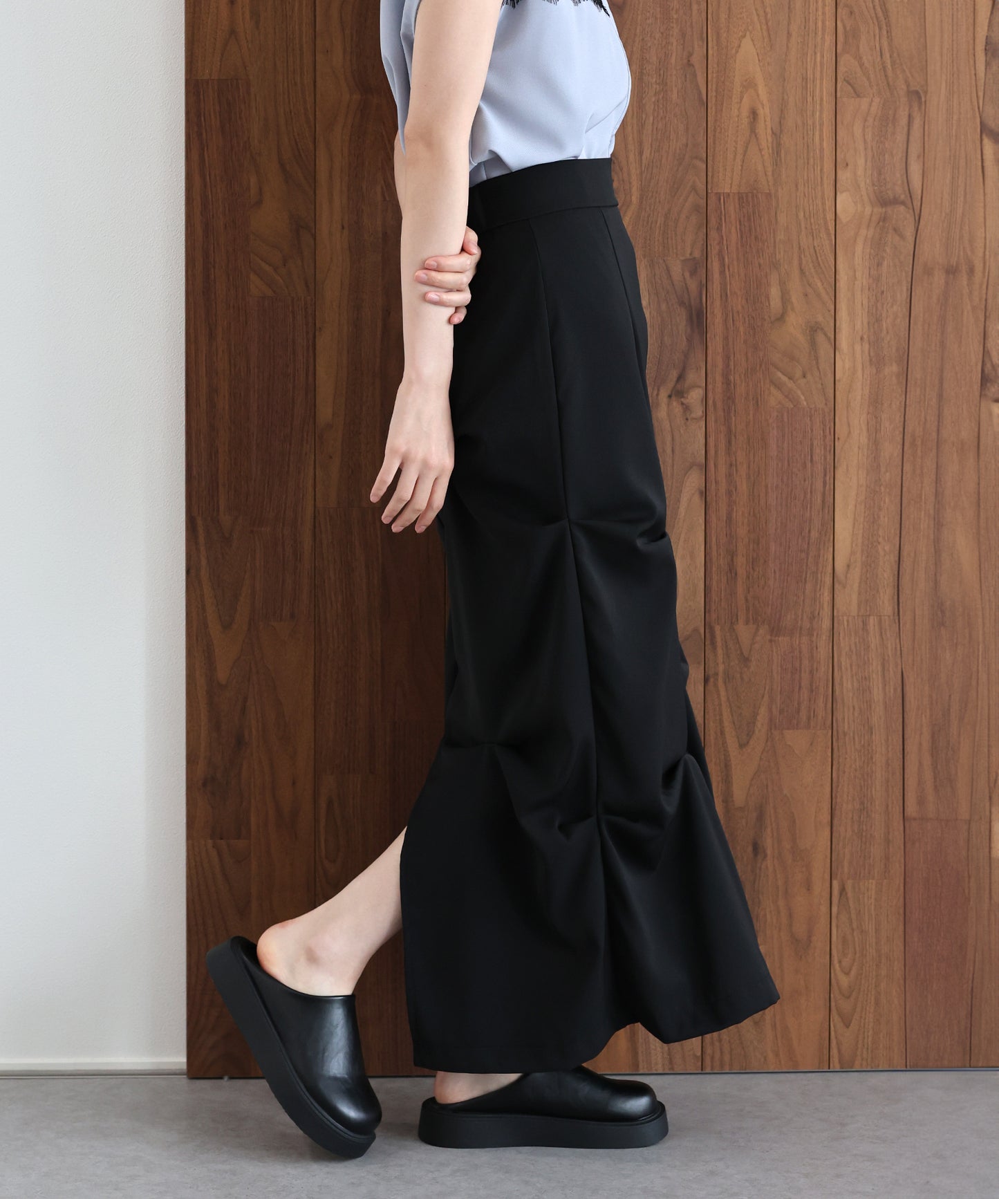 【早割5％OFF】ランダムタックIラインスカート