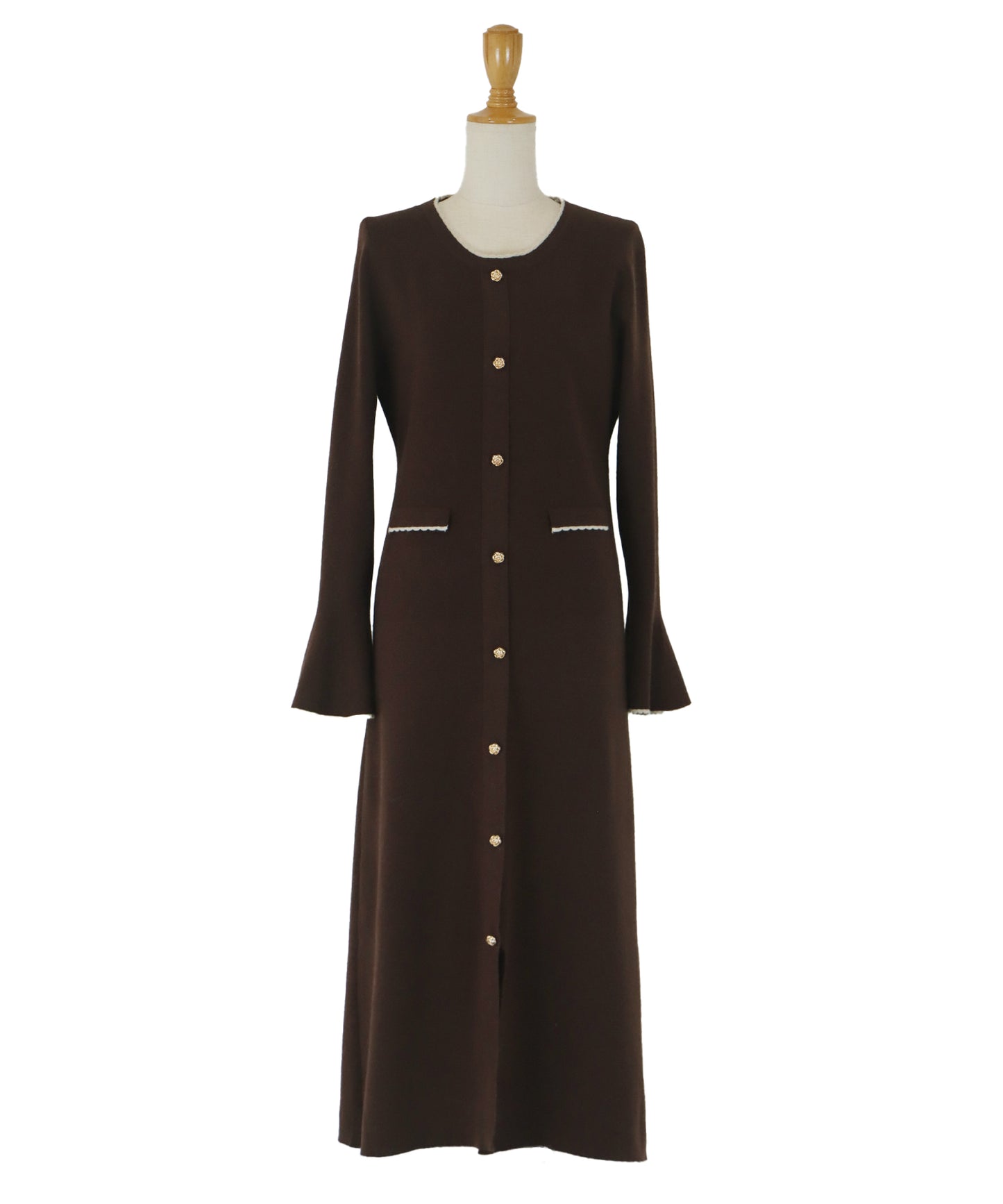 金ボタンニットワンピース