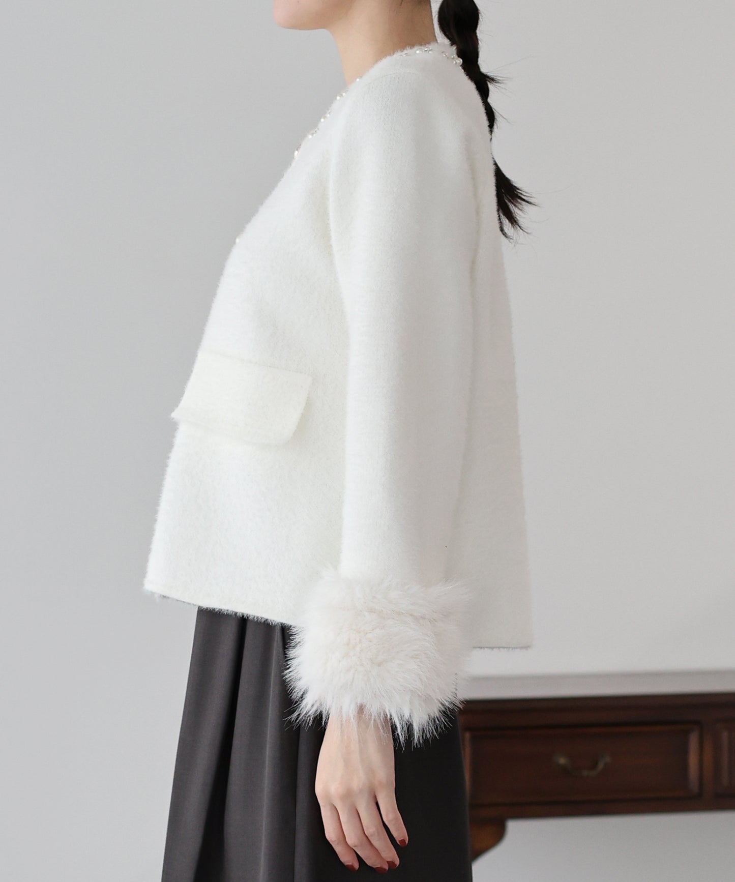 【早割5％OFF】袖ファーパールビジュージャケット