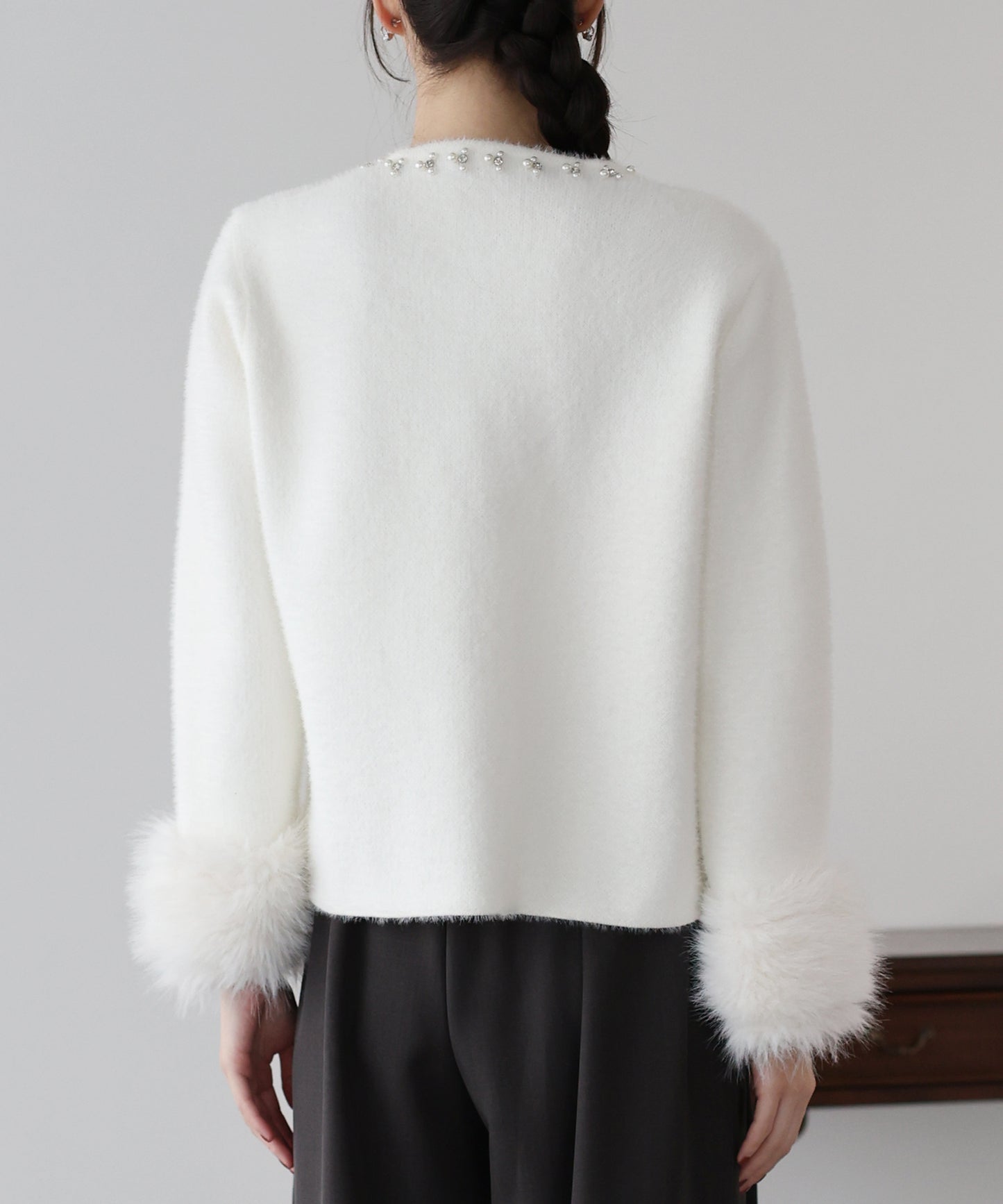 【早割5％OFF】袖ファーパールビジュージャケット