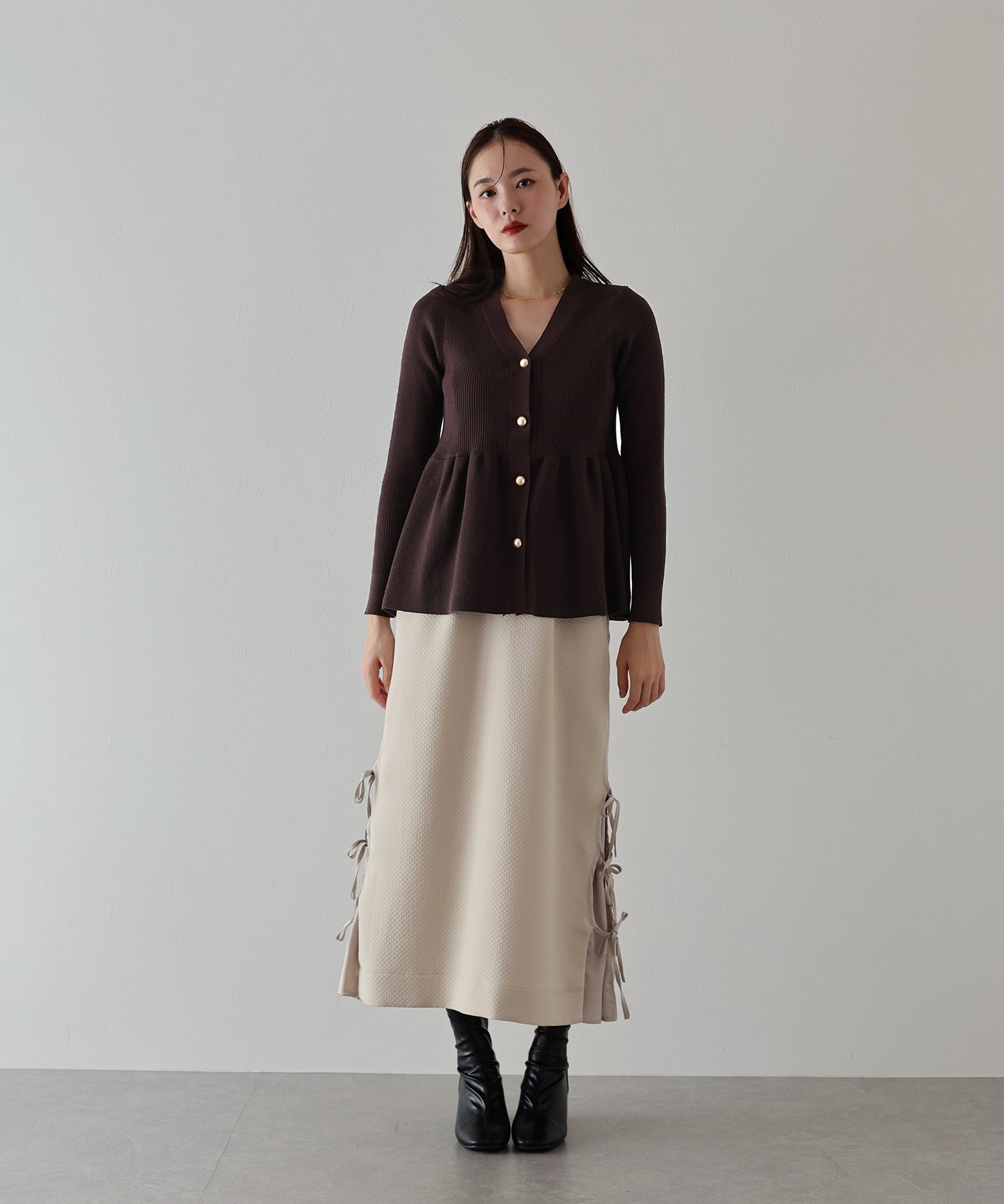 TIME SALE】ゴールドボタンペプラムカーディガン[J by blue