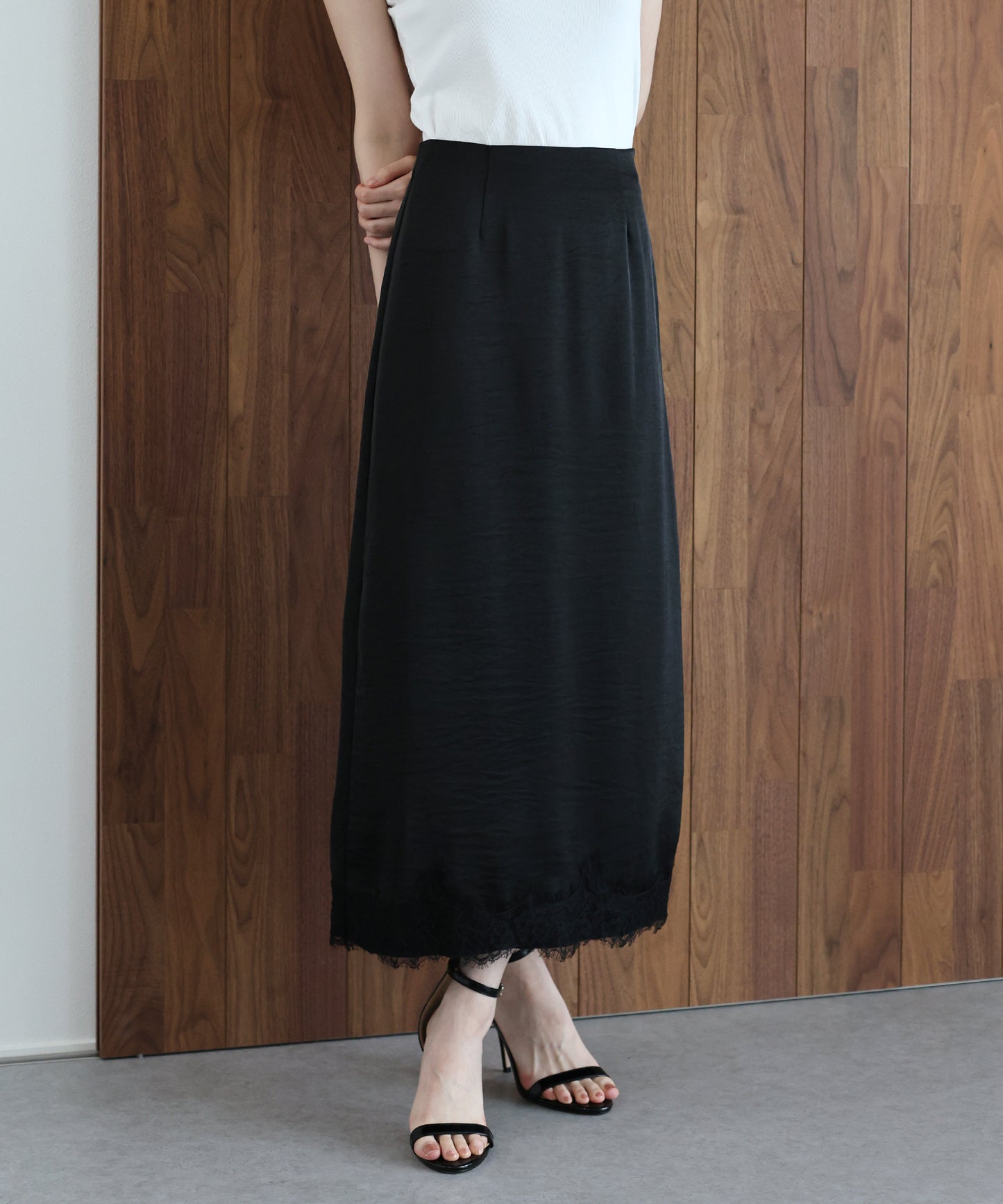 【早割5％OFF】ヘムレースサテンスカート