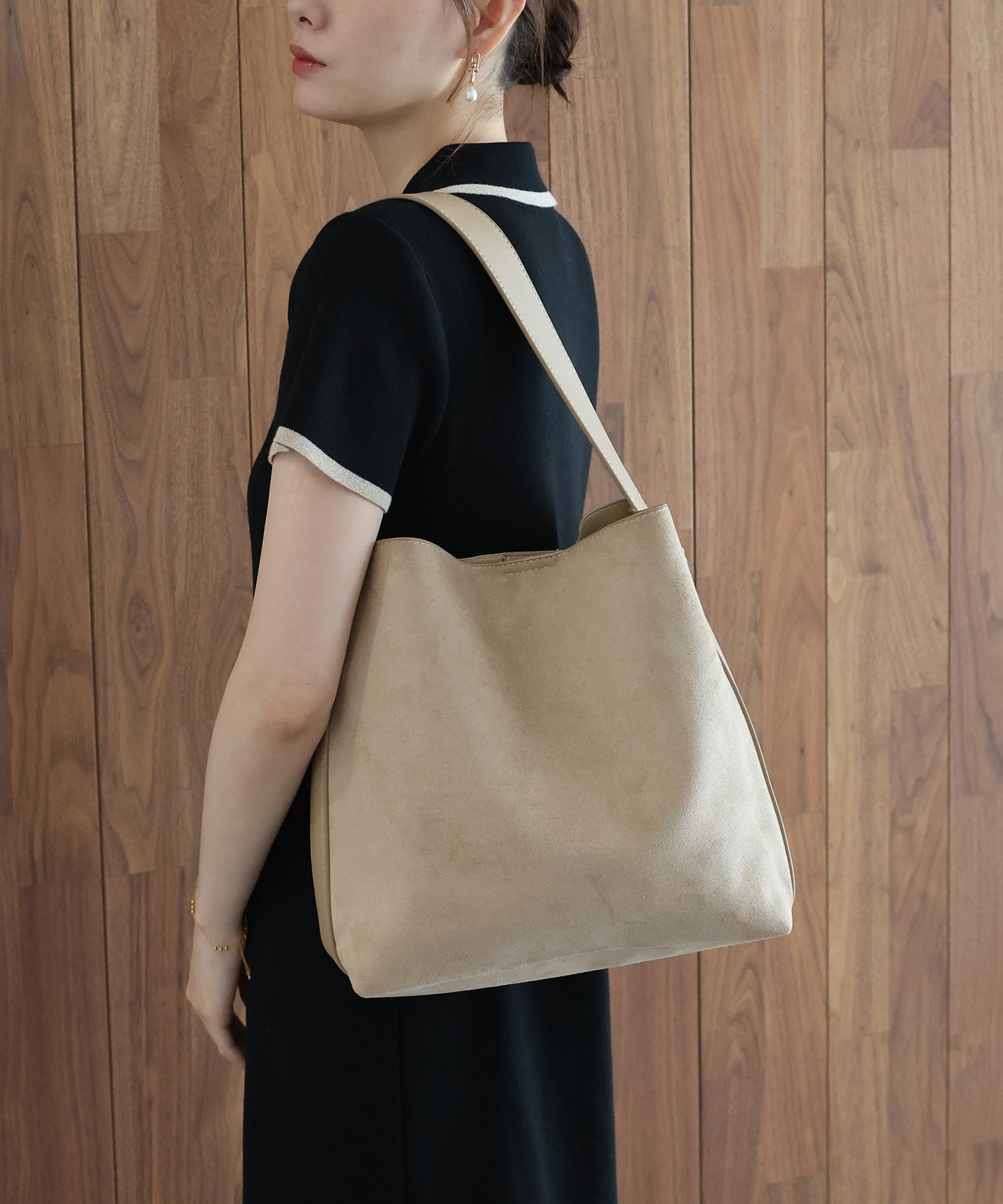 【早割5％OFF】ポーチ付きスウェードショルダーバッグ