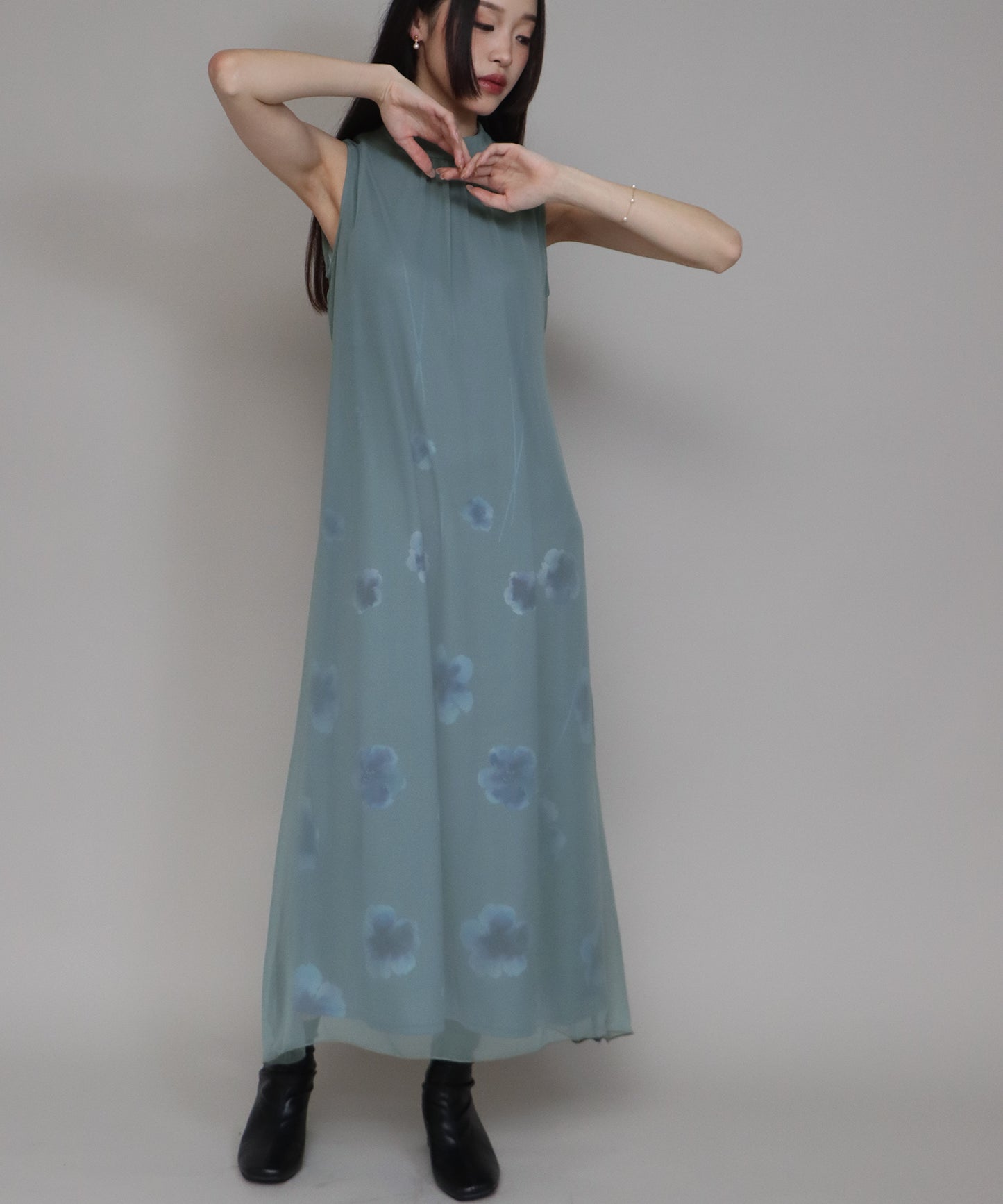 【TIME SALE】日本製  アートフラワープリントノースリーブドレス