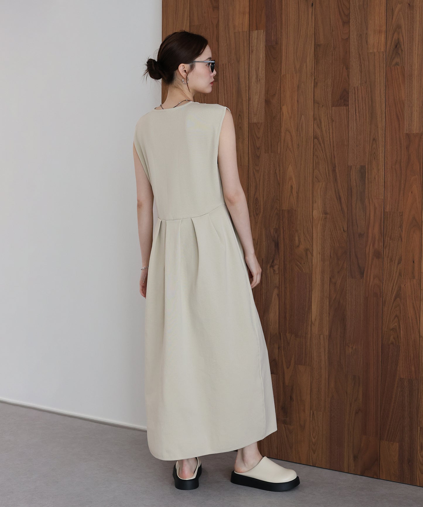 【早割5％OFF】レースカラーVネック ワンピース