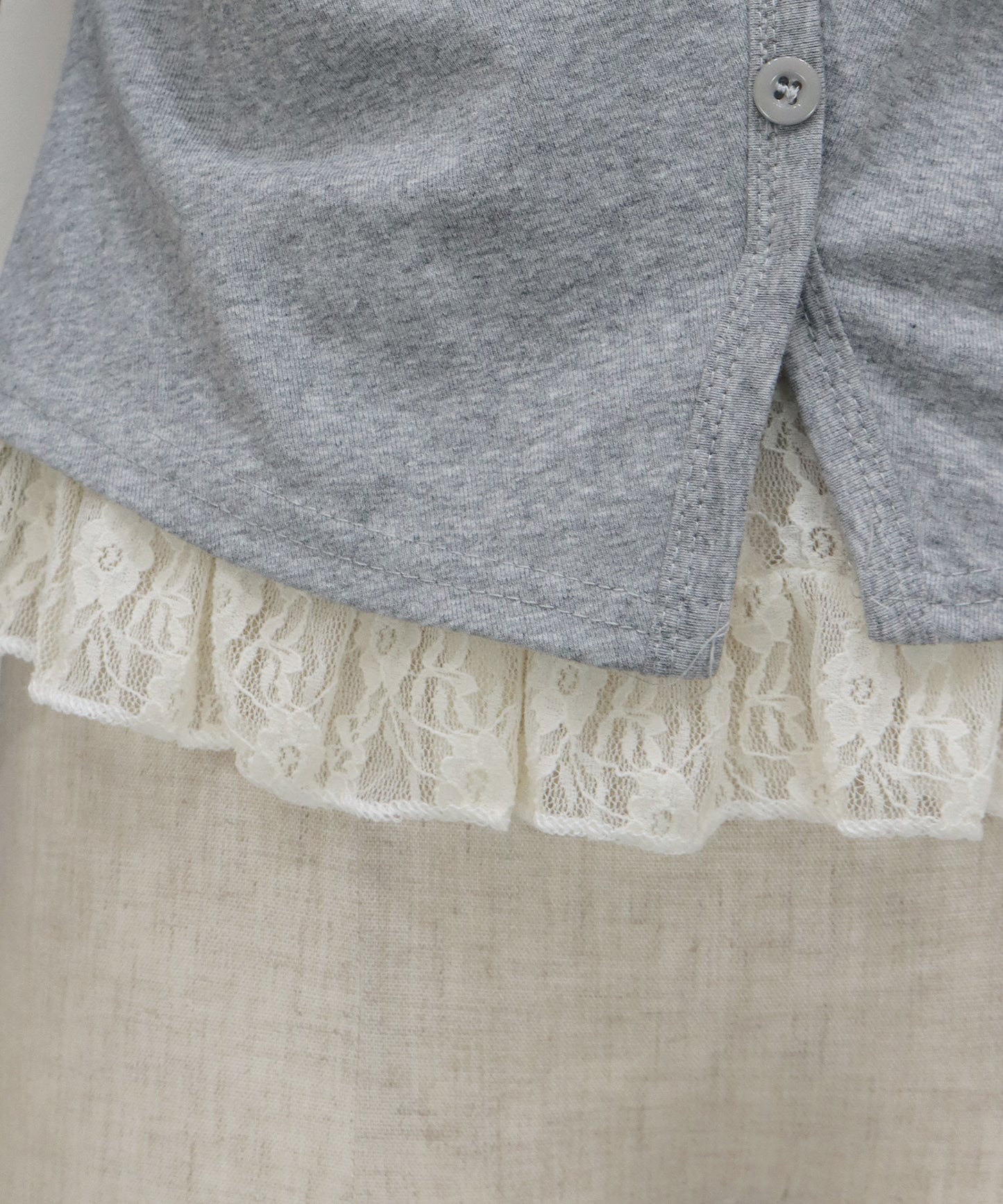 【早割5％OFF】レースレイヤードギャザーTシャツ【ネコポス】