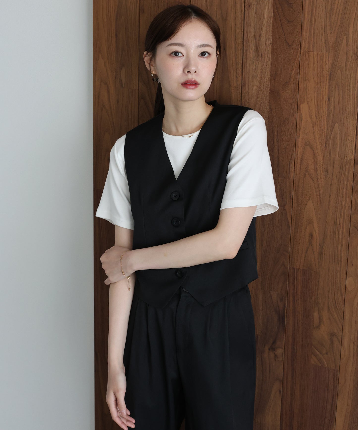 ショートベスト×ワイドパンツ セットアップ