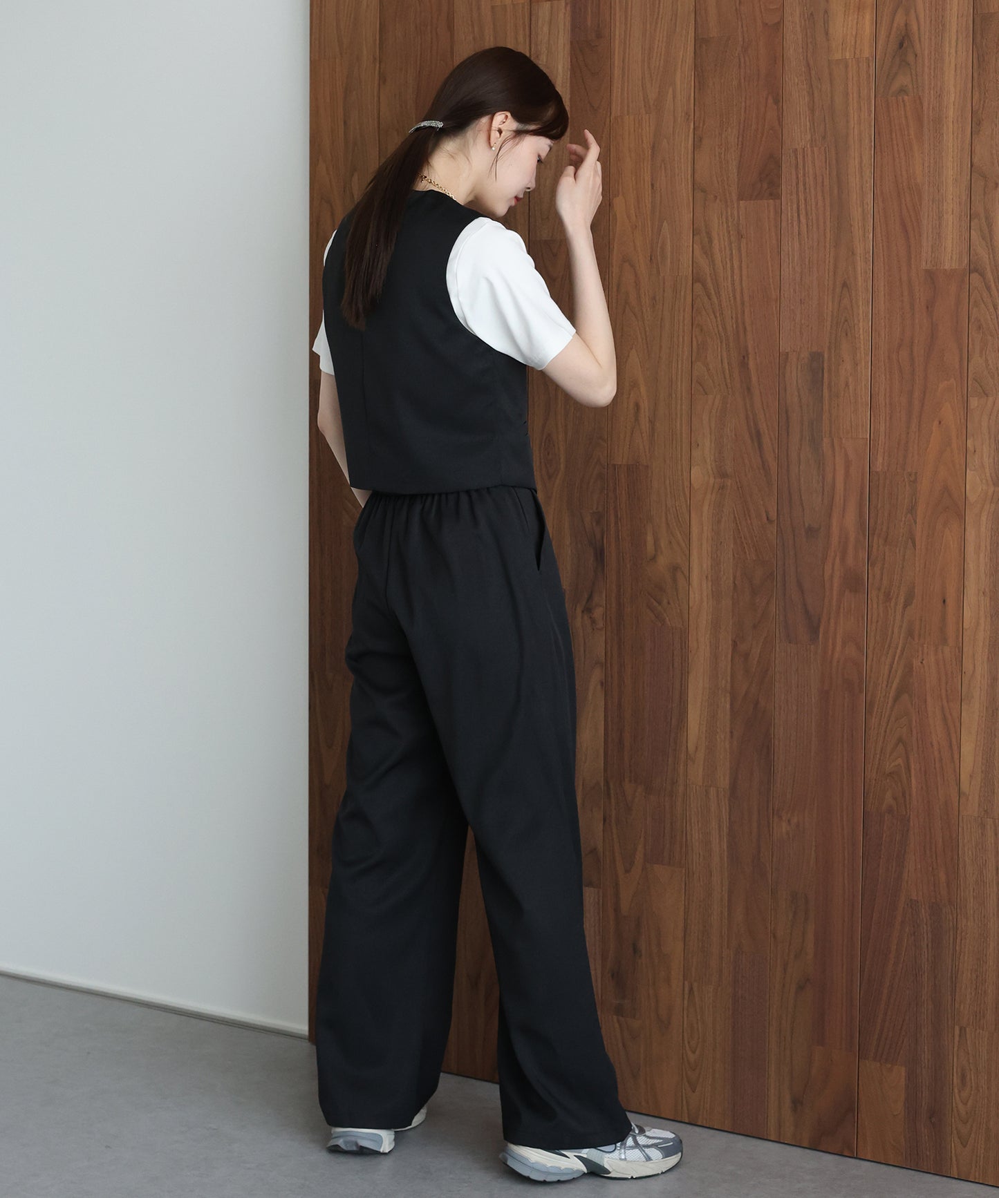 ショートベスト×ワイドパンツ セットアップ