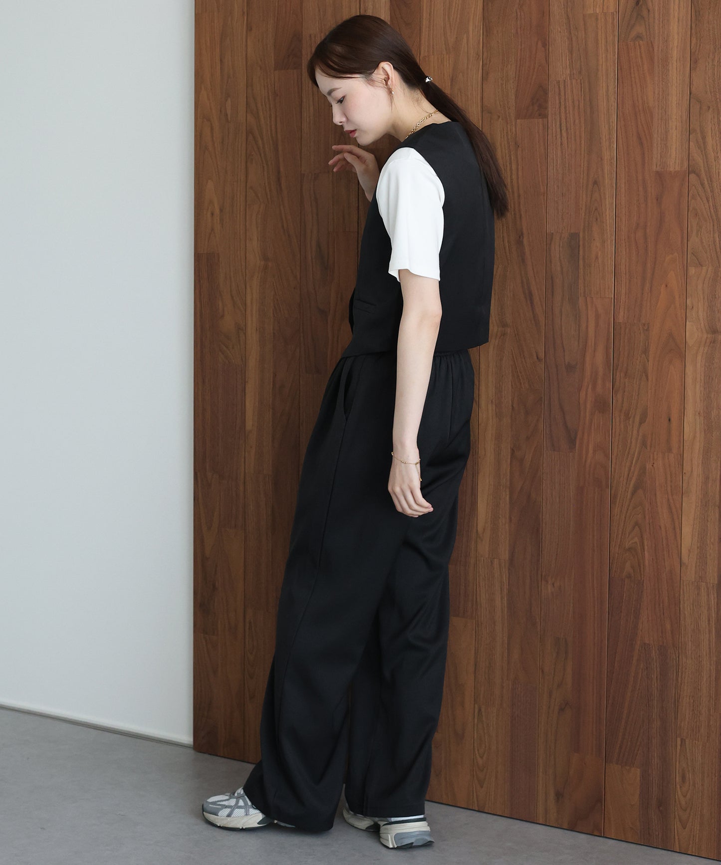 ショートベスト×ワイドパンツ セットアップ