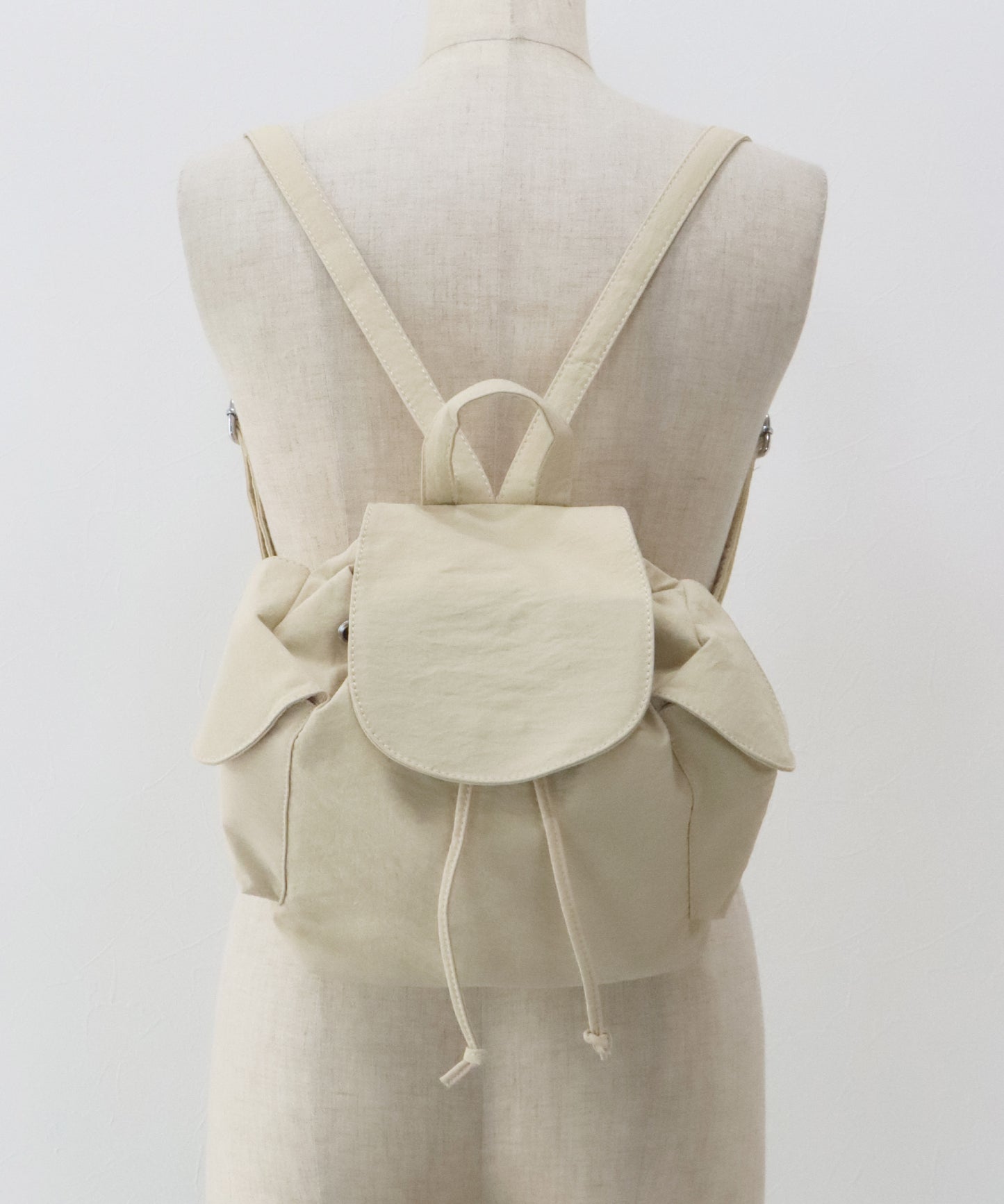 ナイロンミニリュック