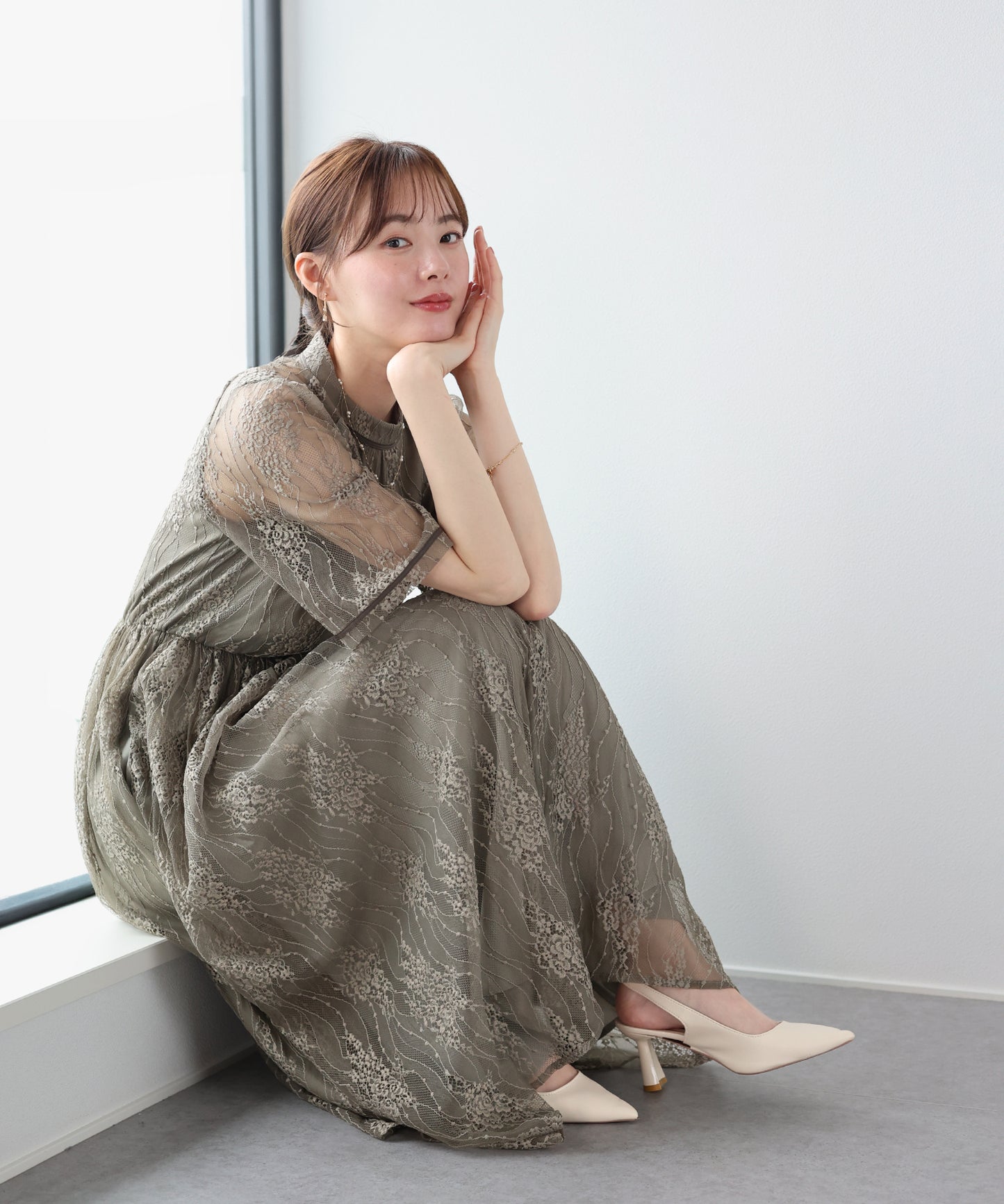 백 리본 레이스 파티 드레스