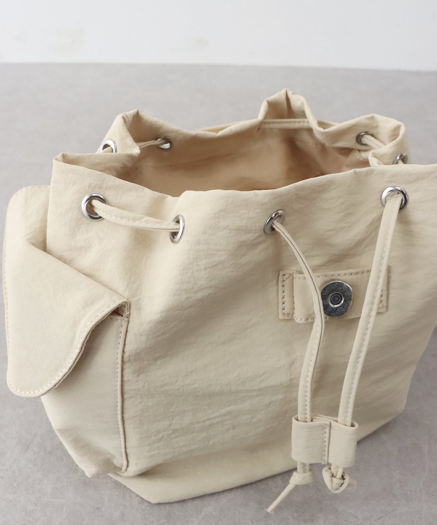 ナイロンミニリュック