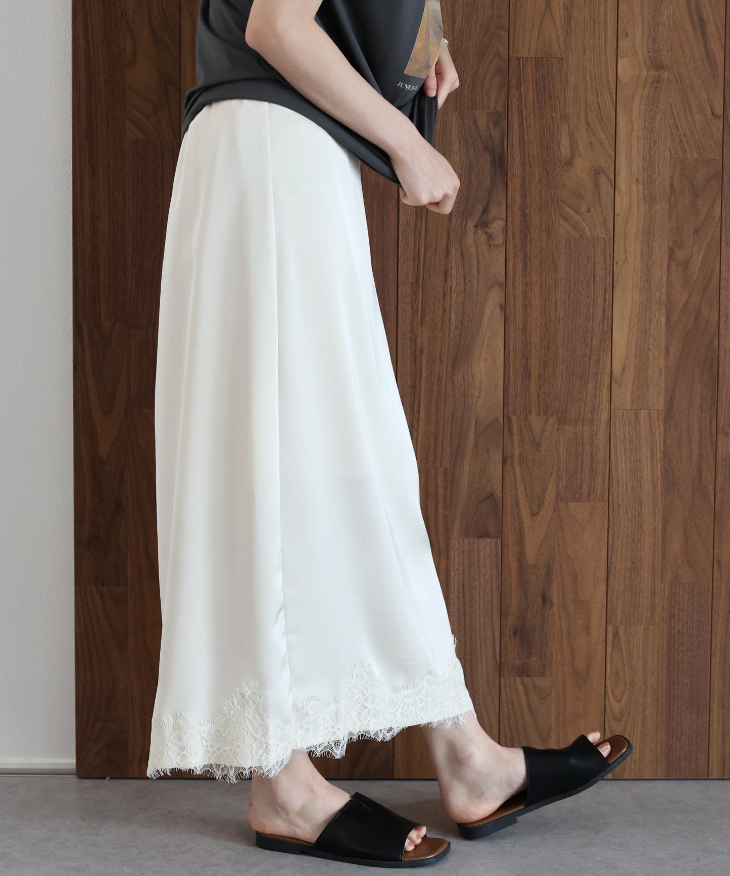 【早割5％OFF】ヘムレースサテンスカート