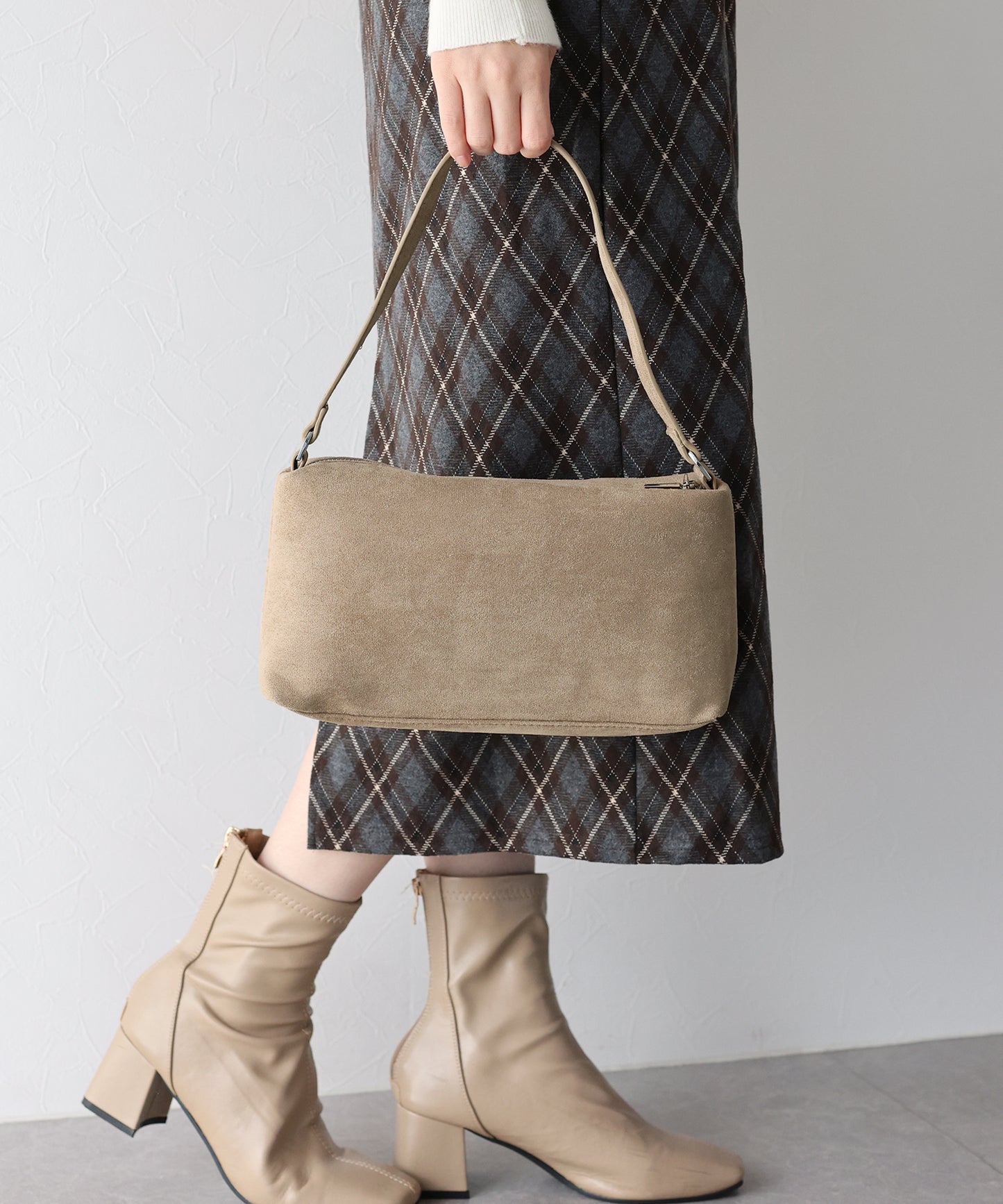 スウェードスクエアバッグ