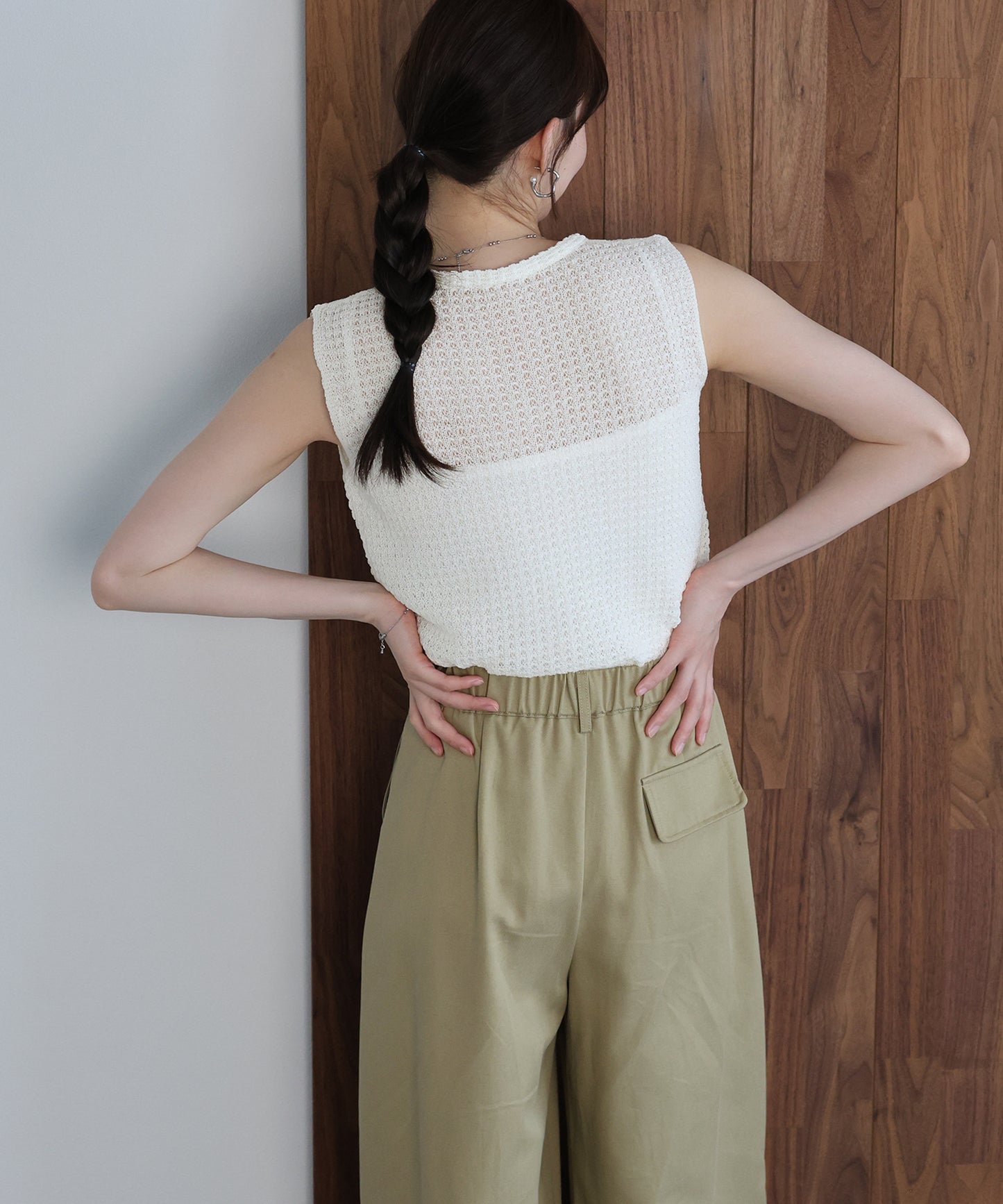 【早割5％OFF】ゴールドボタンニットベスト【メール便】