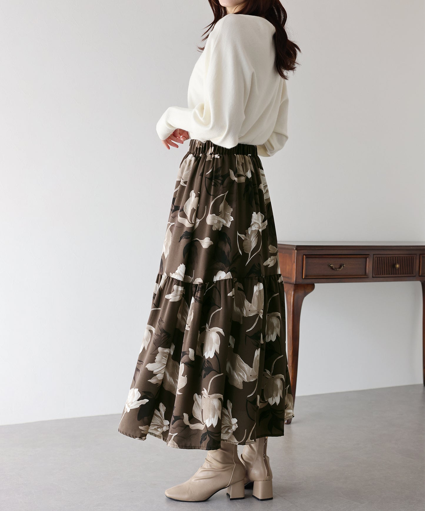フラワーティアードスカート