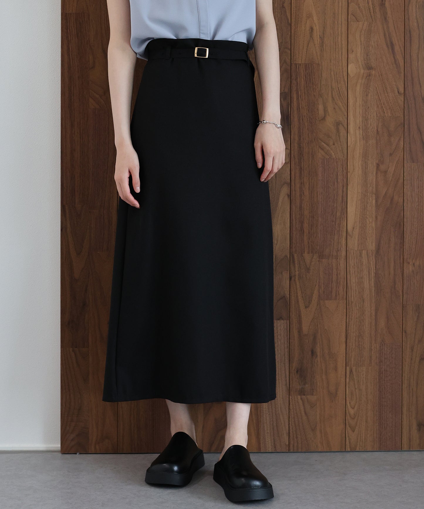 【早割5％OFF】ベルト付きタイトスカート