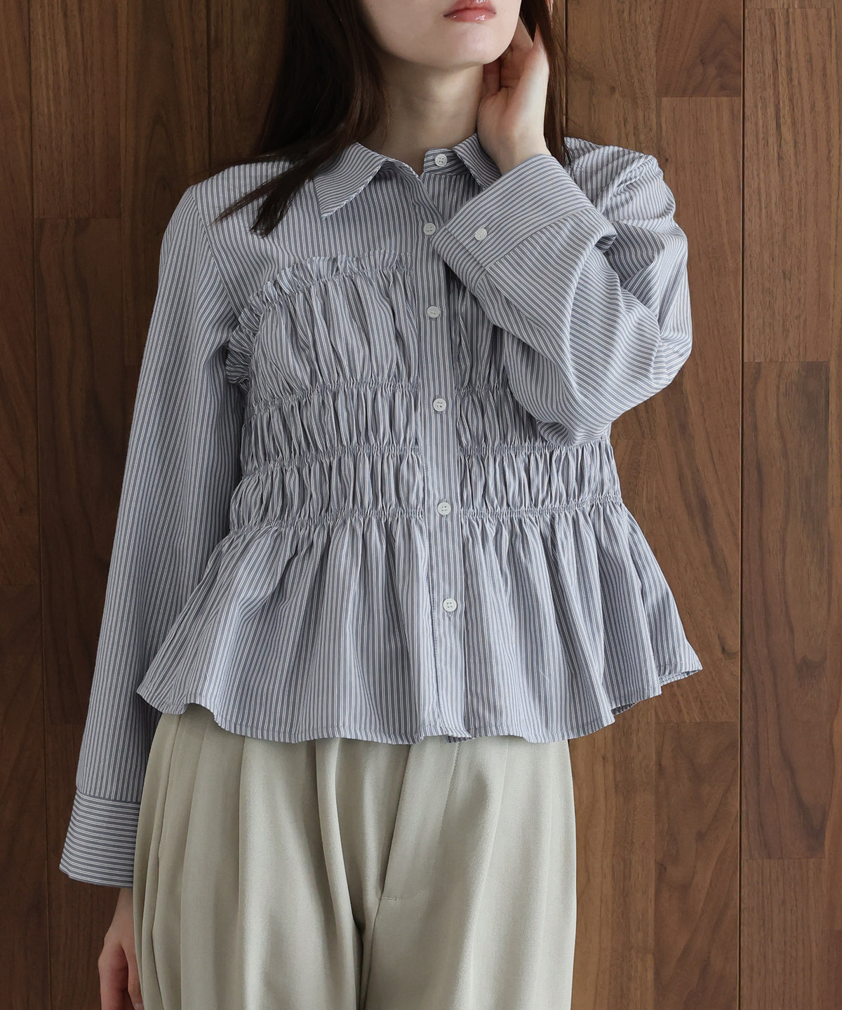 ペプラムシャーリングシャツ