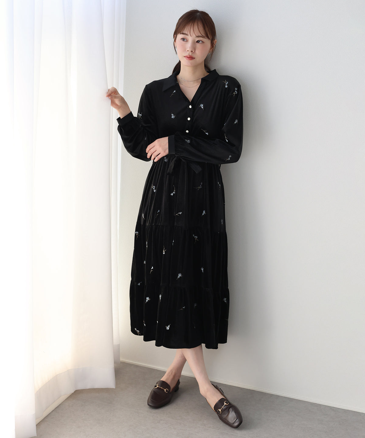 《選べる着丈》刺繍ベロアティアードワンピース