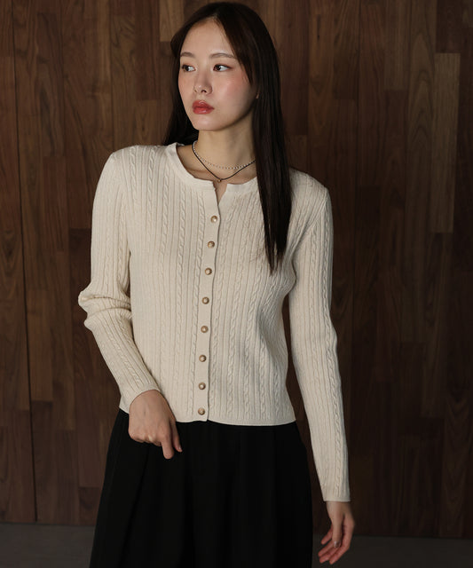 【早割5％OFF】ゴールドボタンケーブルクルーカーディガン