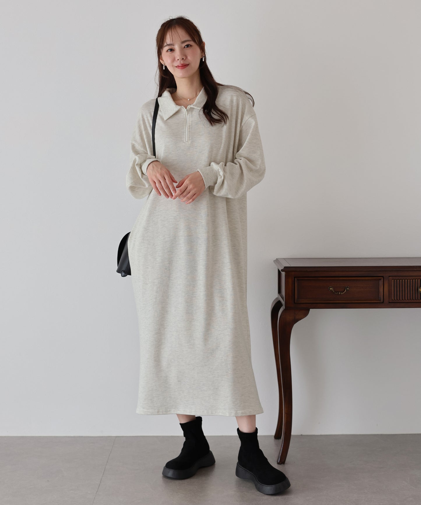 ハーフジップスウェットワンピース