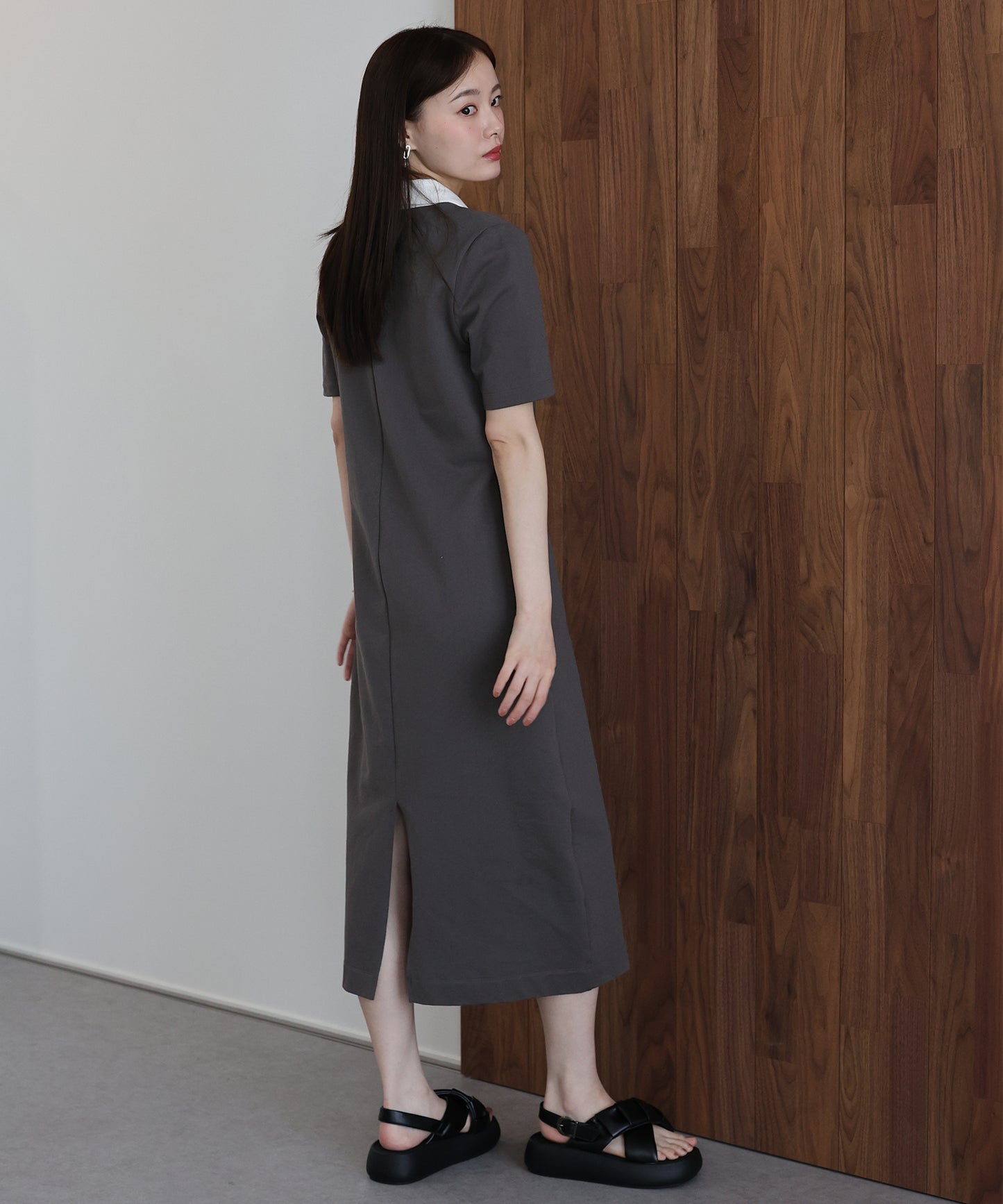 【早割5％OFF】スキッパー襟ワンピース