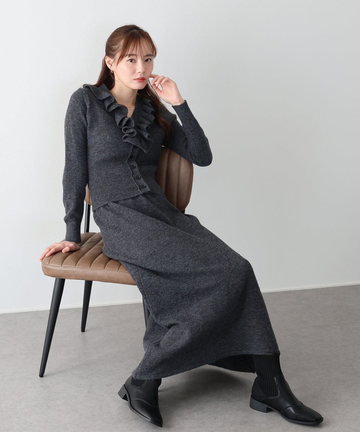 【早割5％OFF】ラッフルフリルカーディガン＆ニットスカート セットアップ