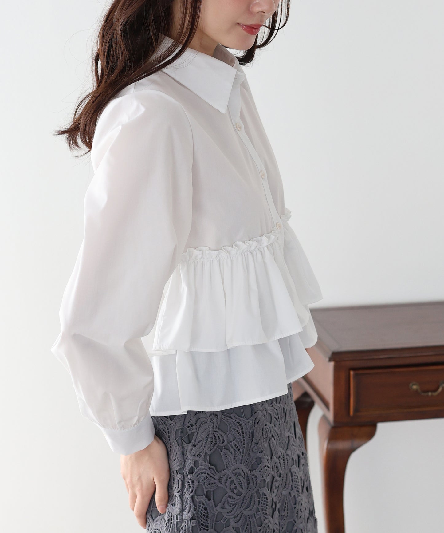 ティアードフリルペプラムブラウス【ネコポス】
