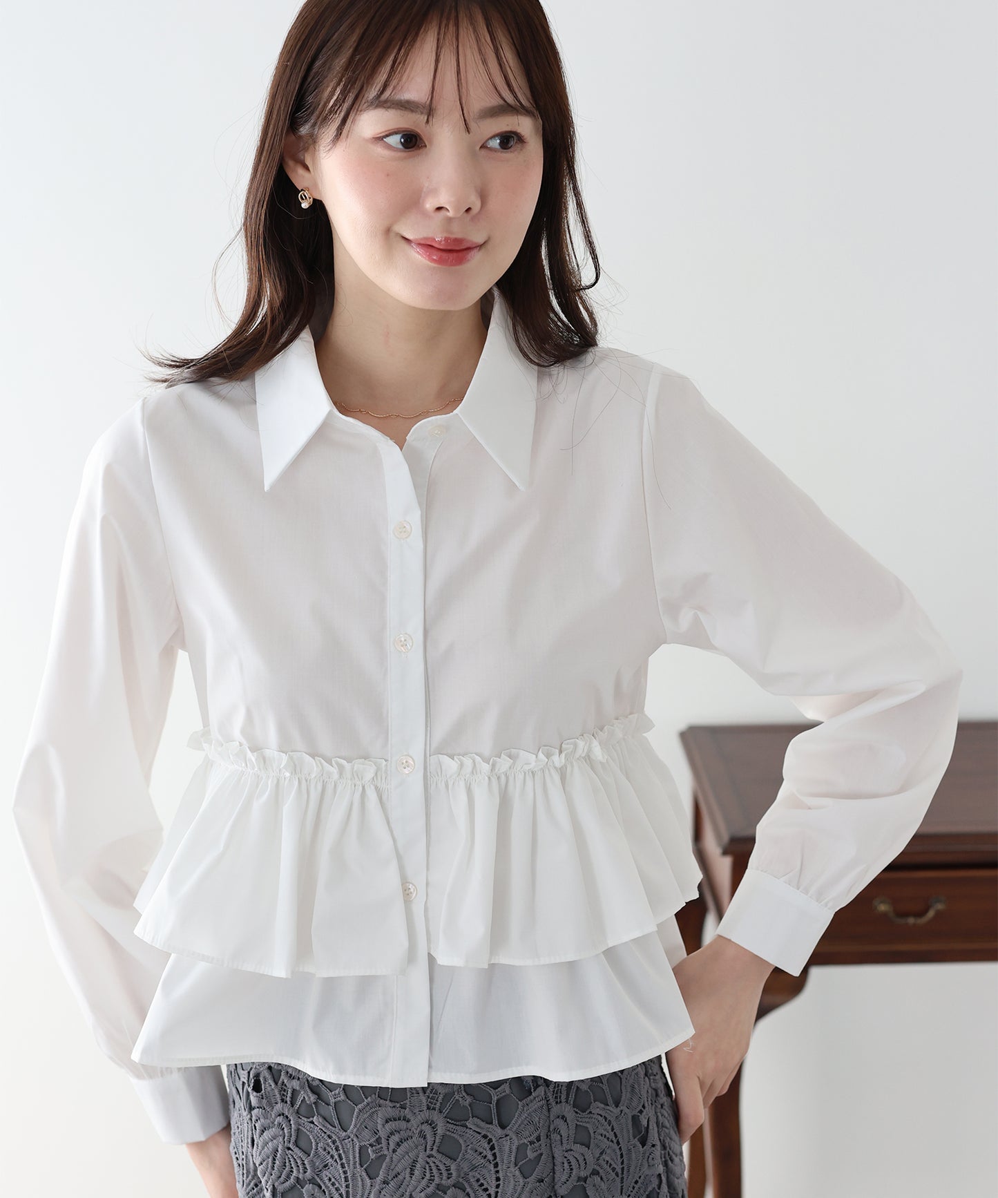 ティアードフリルペプラムブラウス【ネコポス】