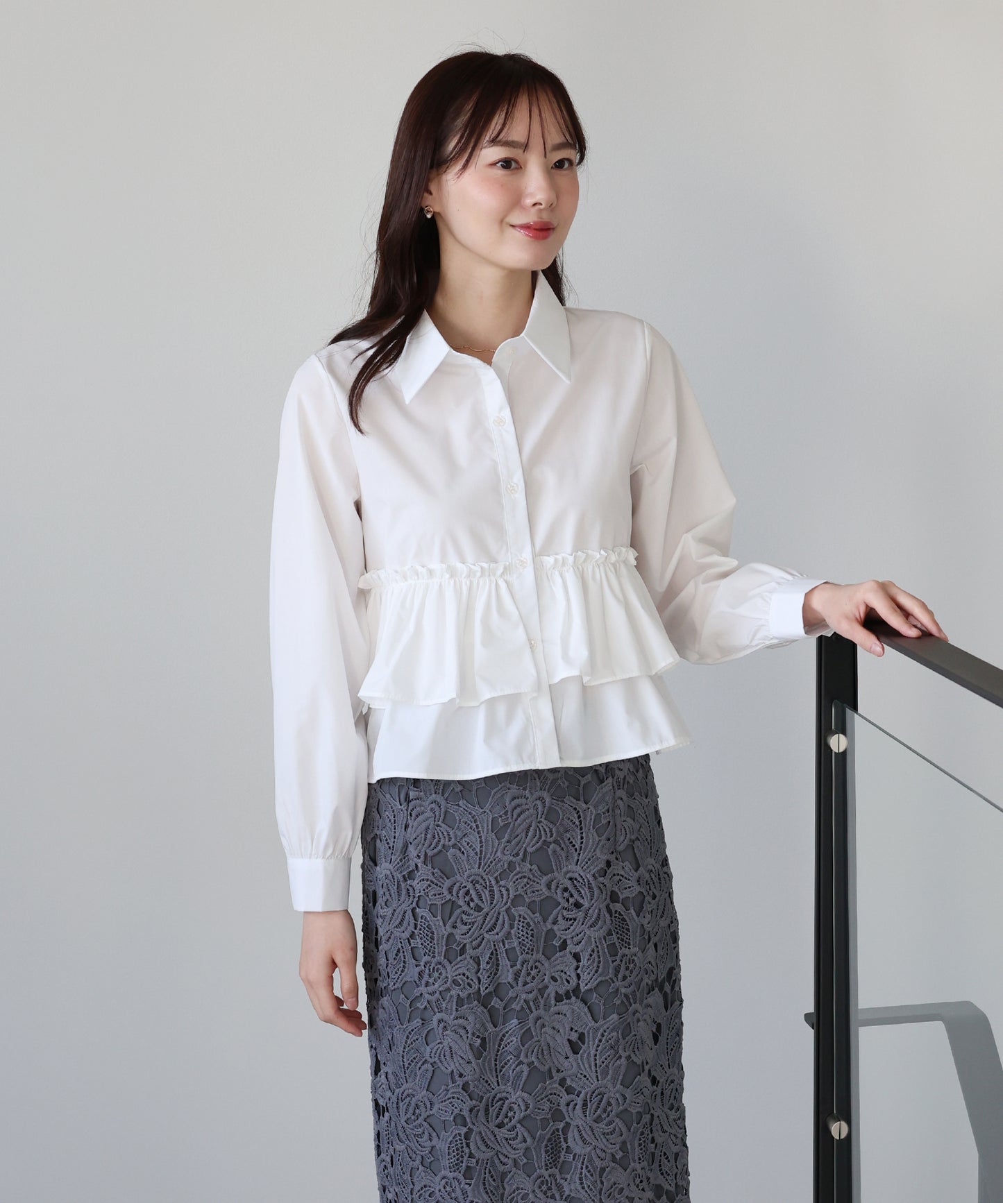 ティアードフリルペプラムブラウス【ネコポス】