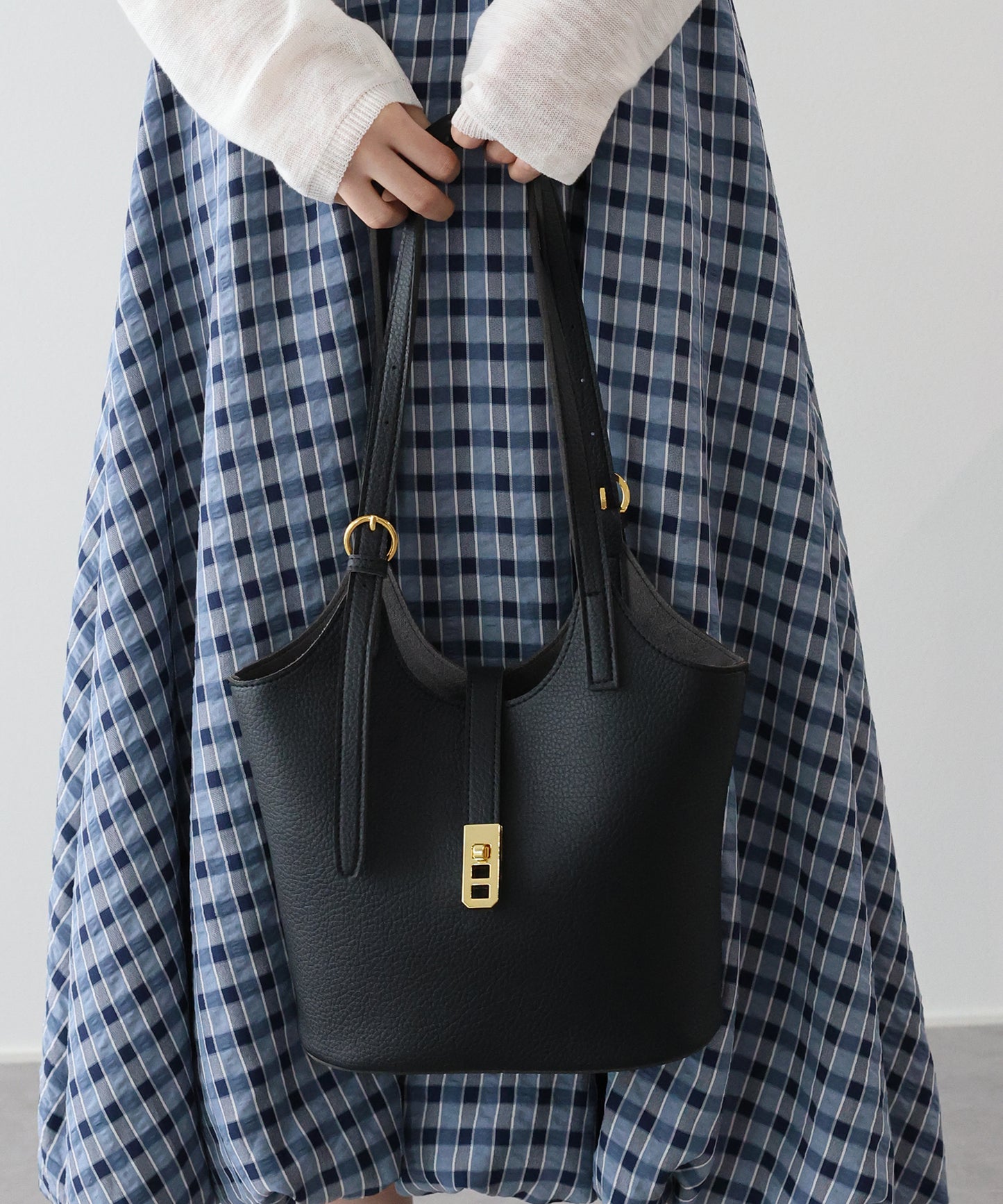 フェイクレザートートバッグ