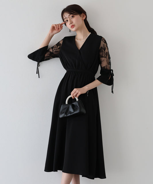 【新商品限定5％OFF（木）】フラワー刺繍カシュクールドレス