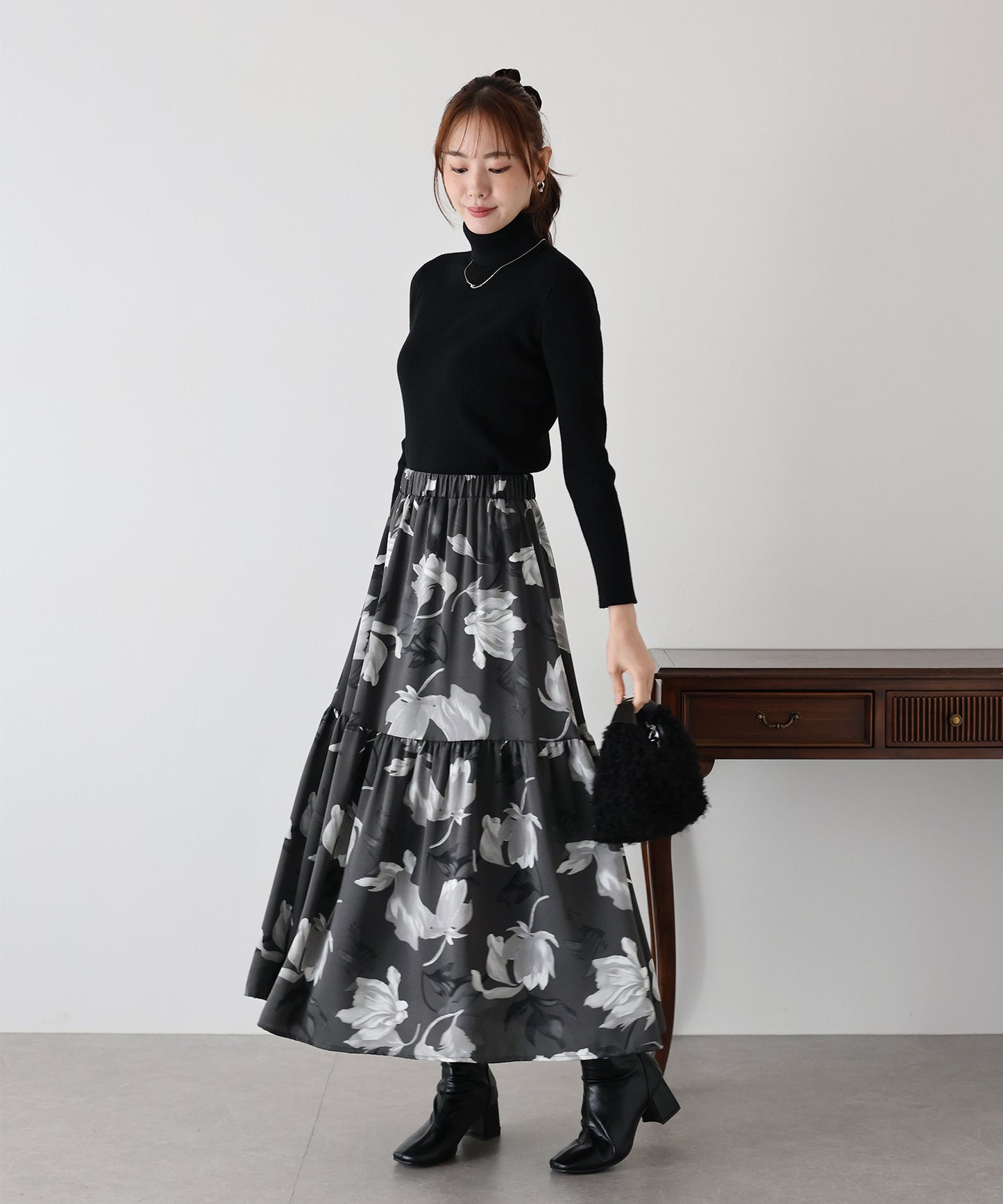 フラワーティアードスカート