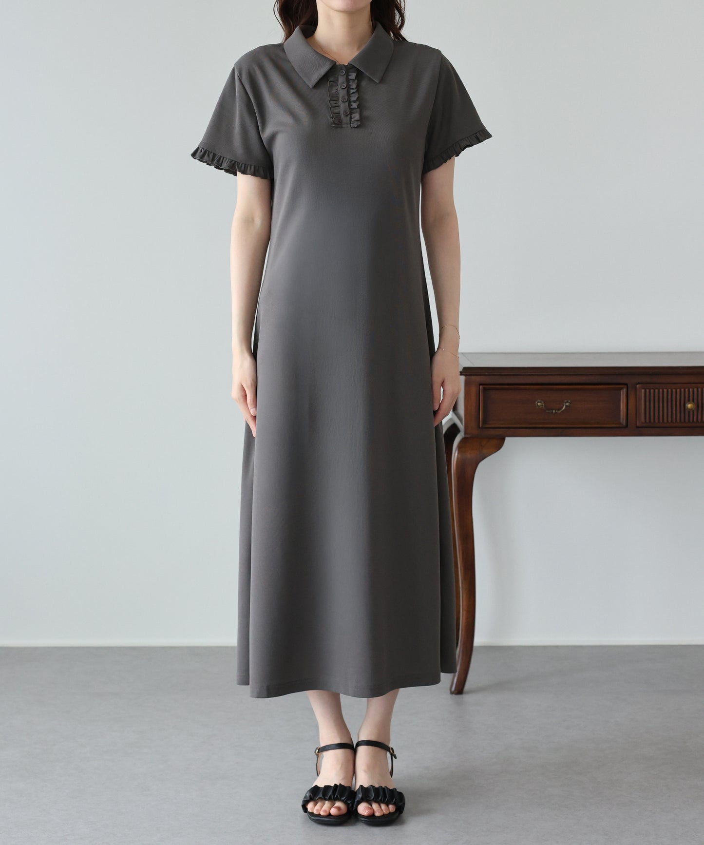 【早割5％OFF】フロントフリルポロワンピース