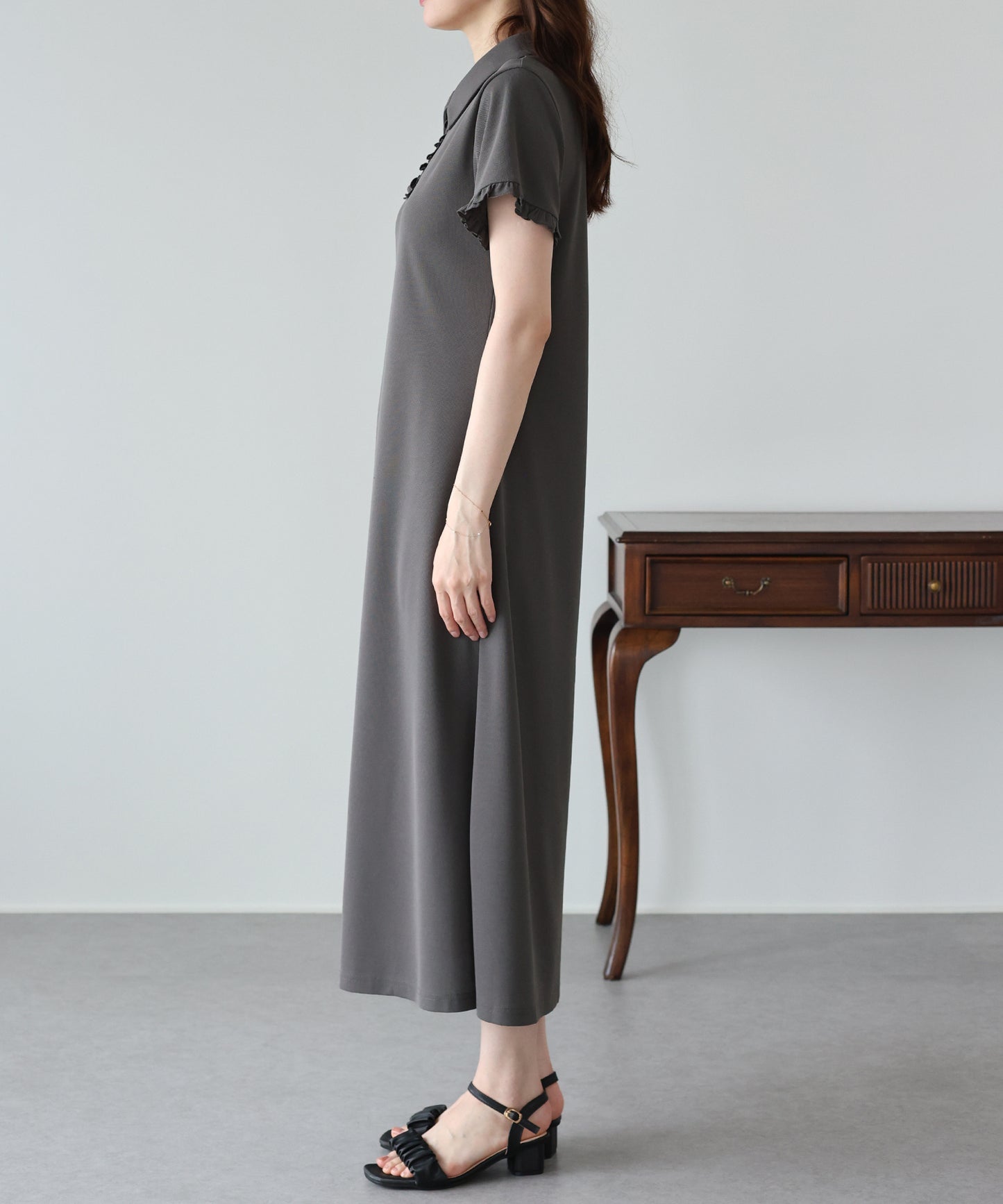 【早割5％OFF】フロントフリルポロワンピース